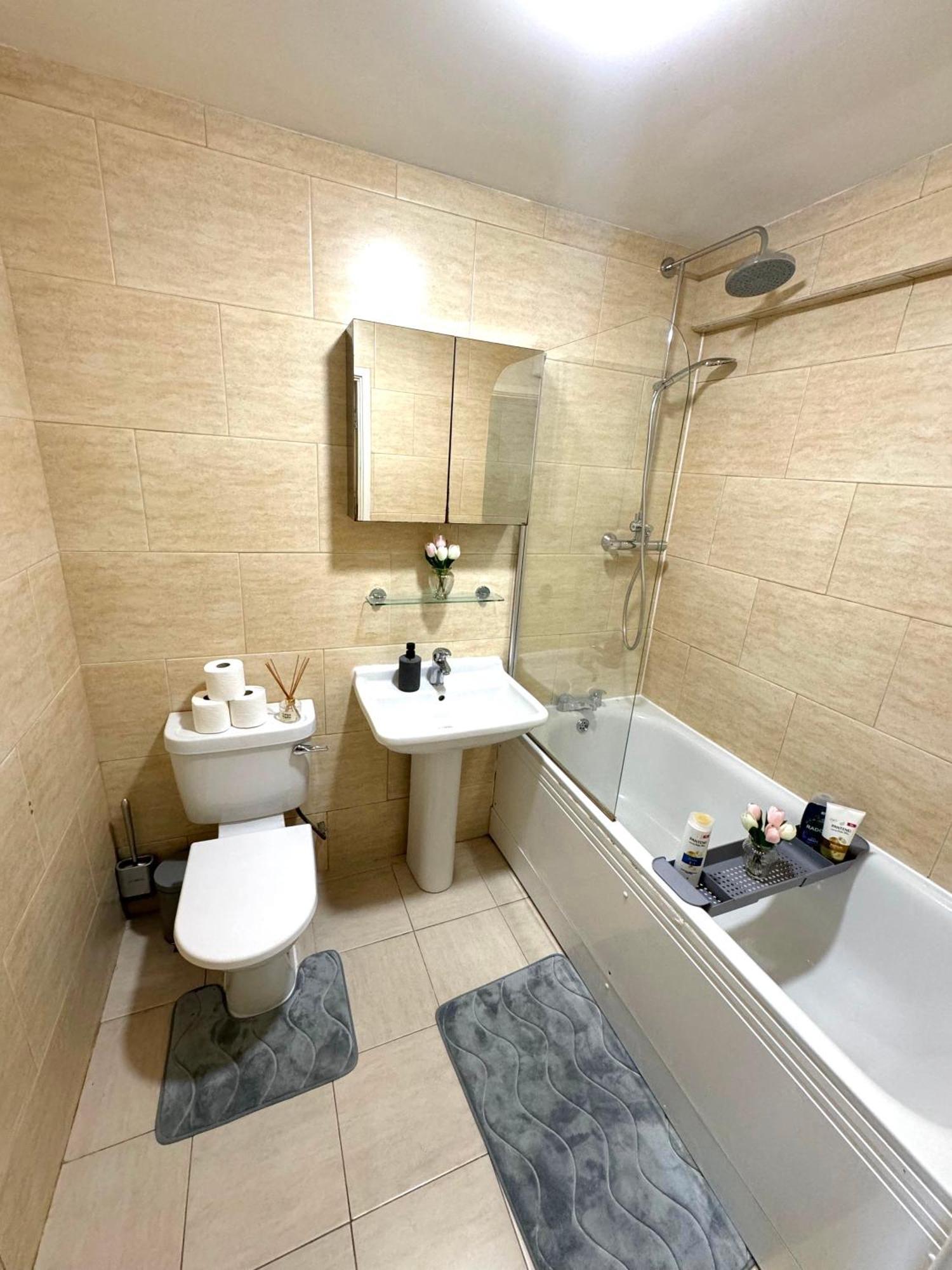 Magnificent Luxurious For 6ppl In Stratford - 6mins Walk To Stratford Station Apartment *