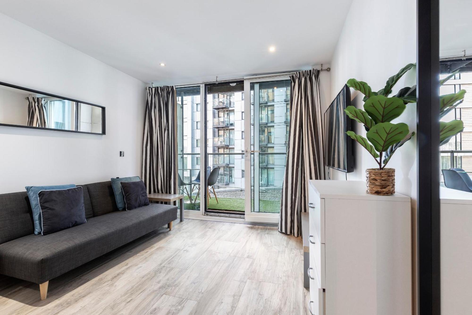 Apartment Cozy 1 Bedroom For 3 People