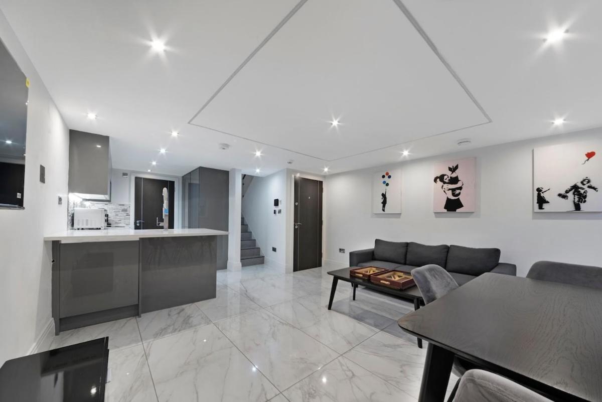 Luxury Covent Garden Duplex Floors 1 Bed 4pl Apartment London