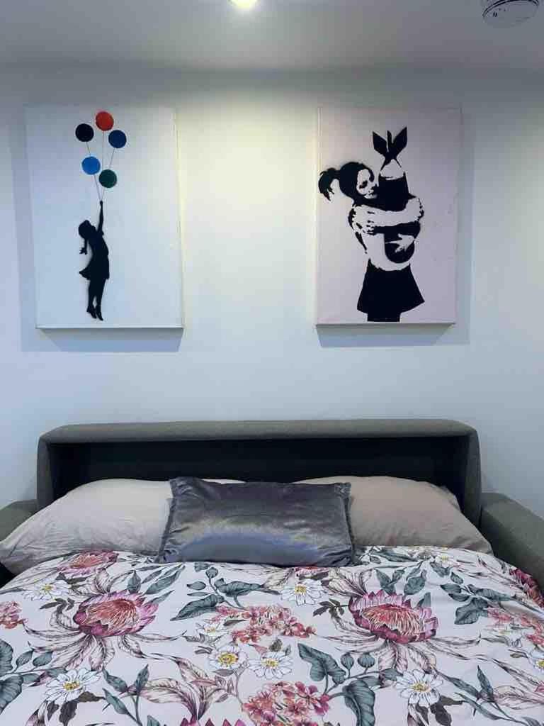 Luxury Covent Garden Duplex Floors 1 Bed 4pl London