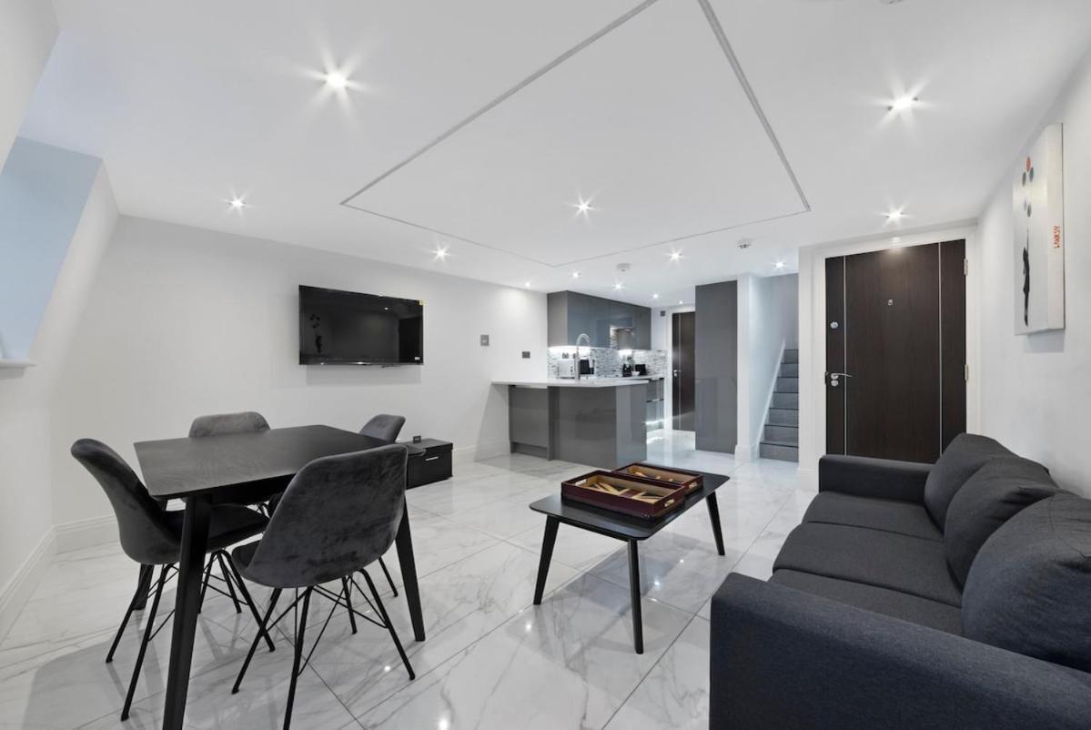 Luxury Covent Garden Duplex Floors 1 Bed 4pl London