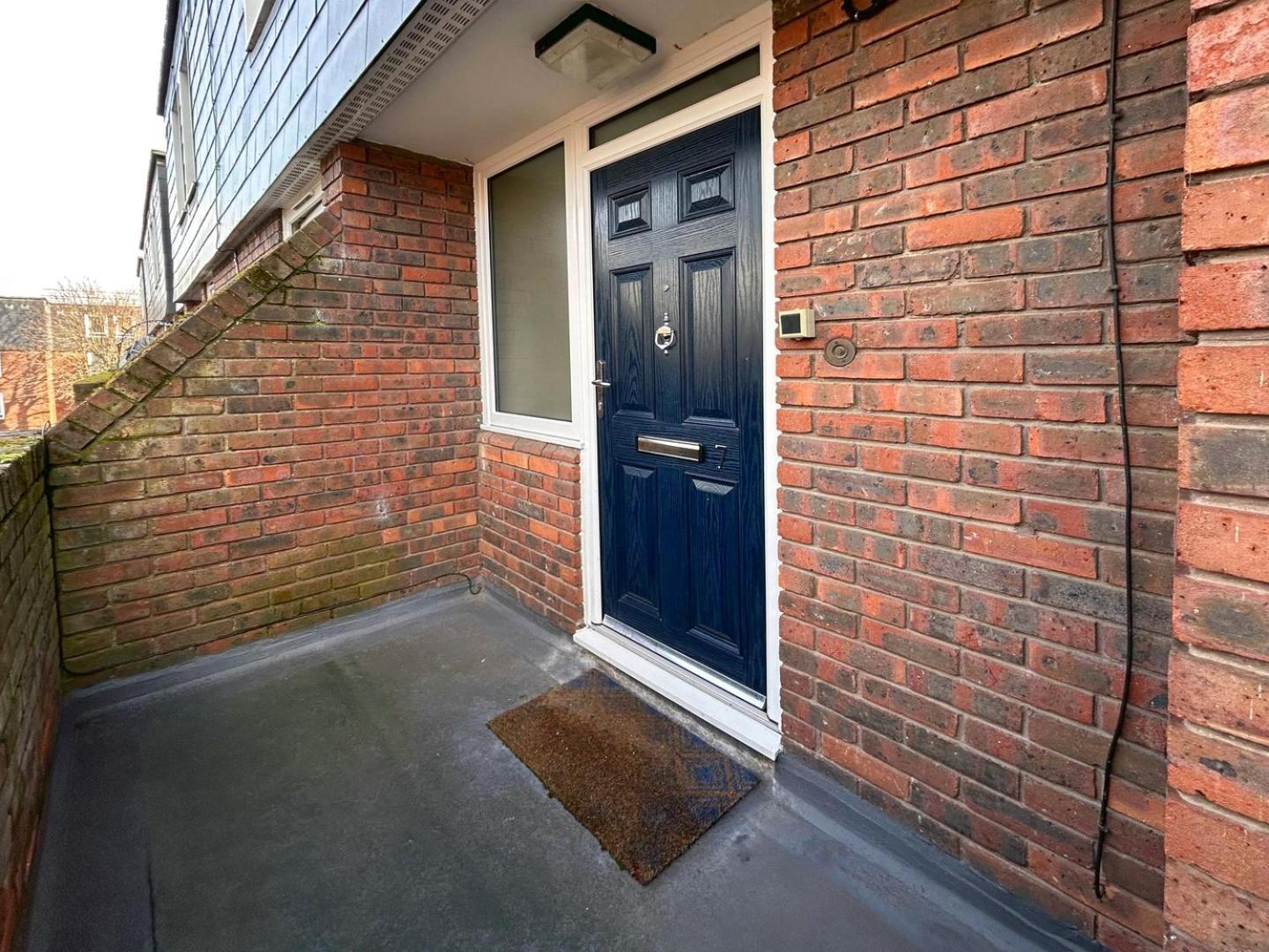 Cosy 2bd Flat, Easy Access To & Nature Holiday home *