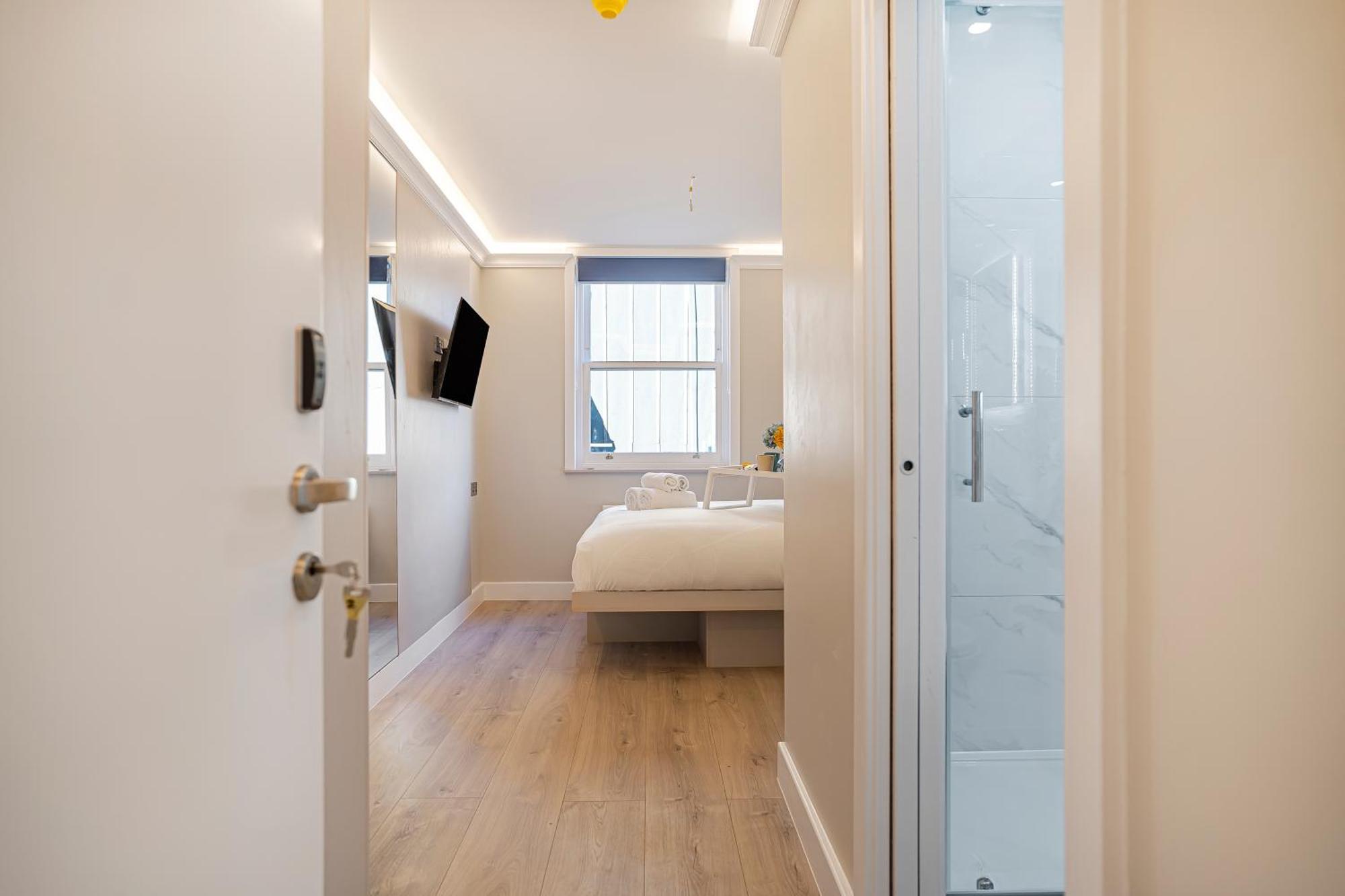 Modern Nw2 Self Check-in Pet Friendly Apartment *
