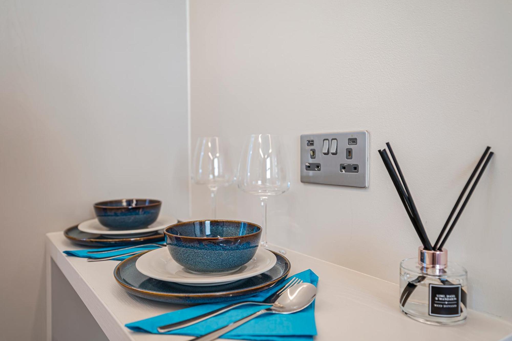 Modern Nw2 Self Check-in Pet Friendly London