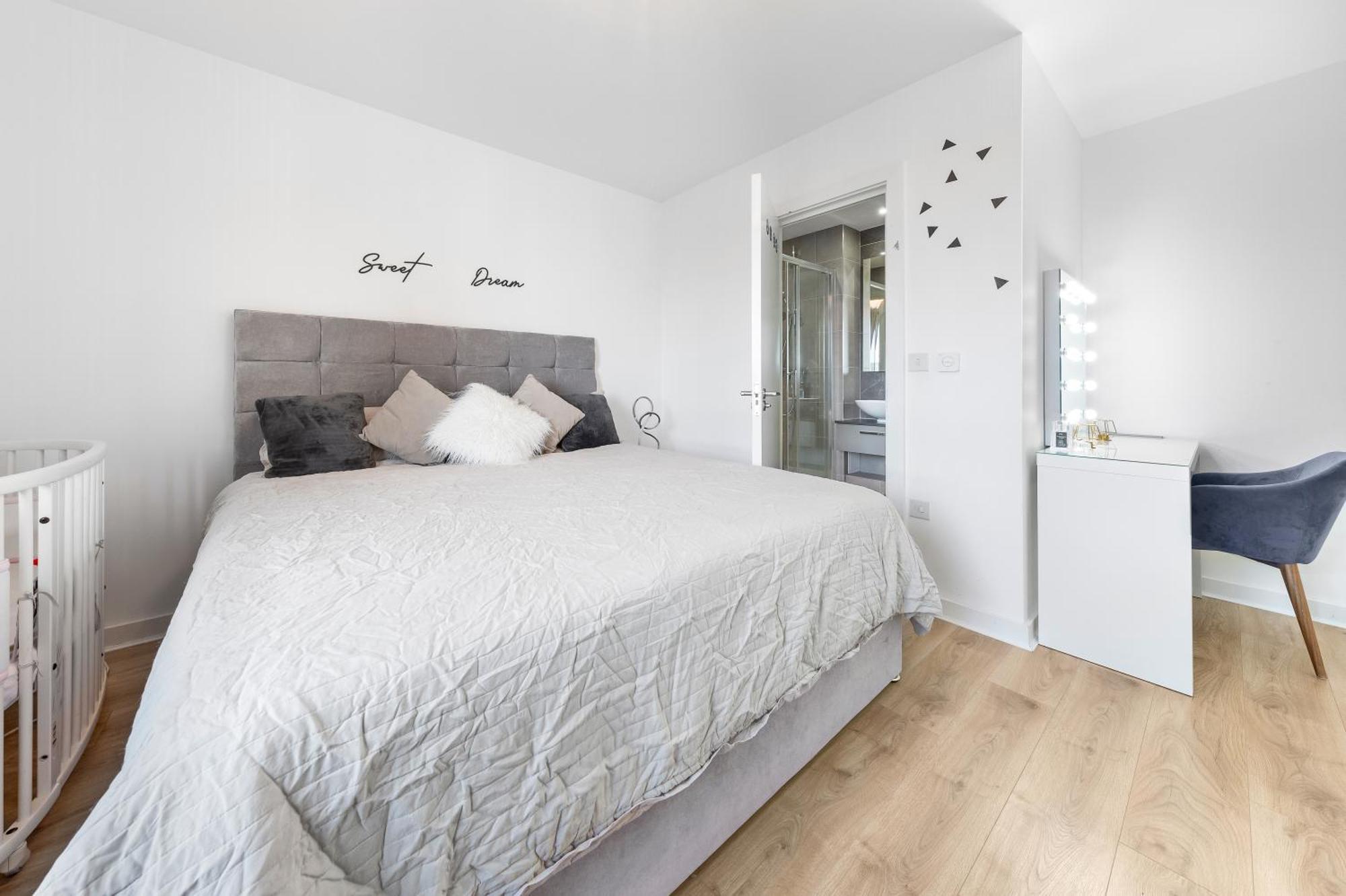 Spacious Modern 2br In The Heart Of Apartamento *