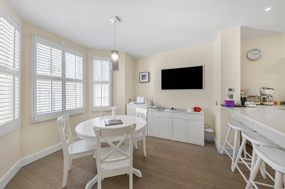 Apartment Pink Floyd 3br Flat In Maida Vale Near Notting Hill And Little Venice