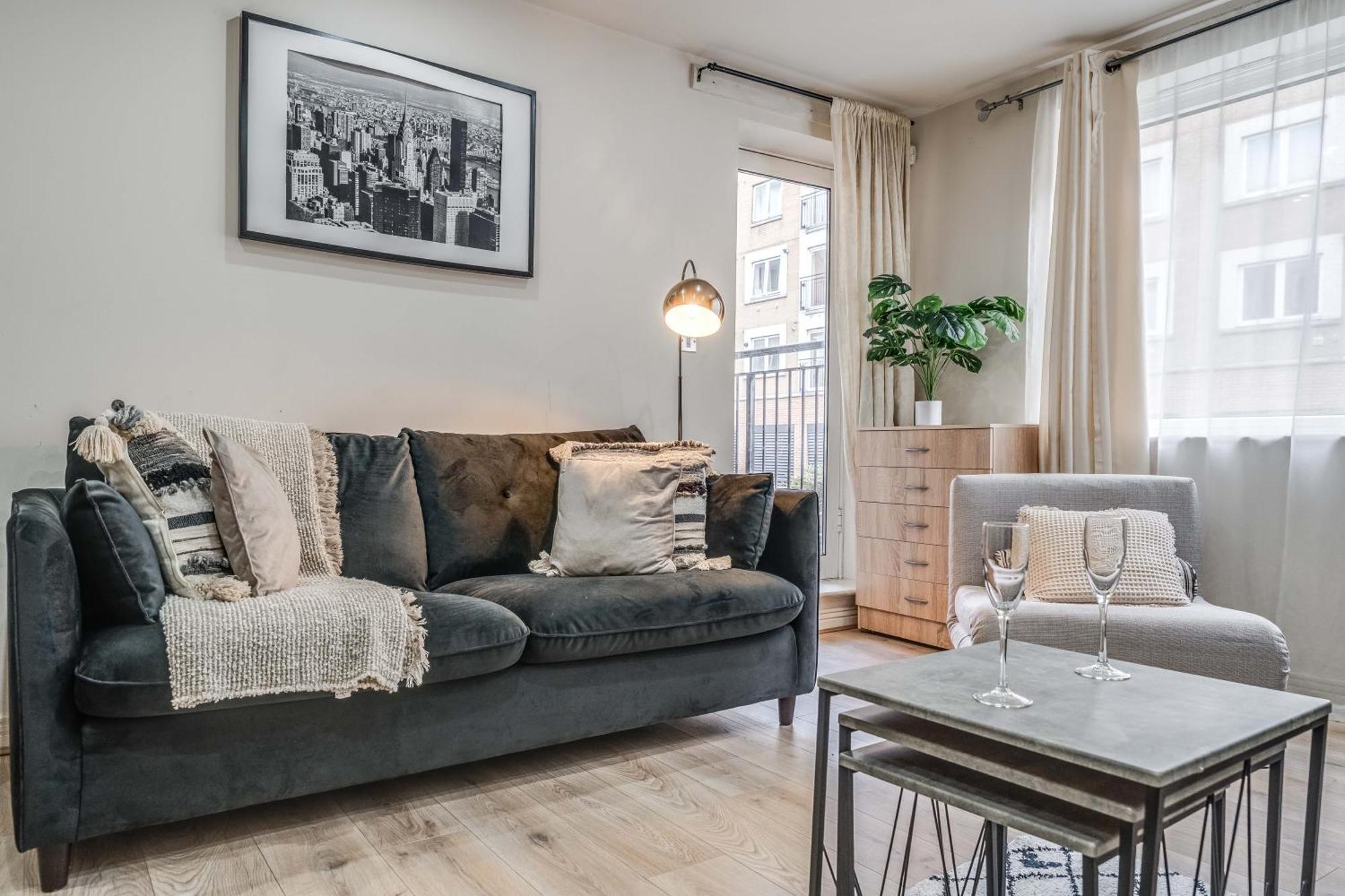 Canary Wharf O2 Excel Flat With Parking & Balcony Londres