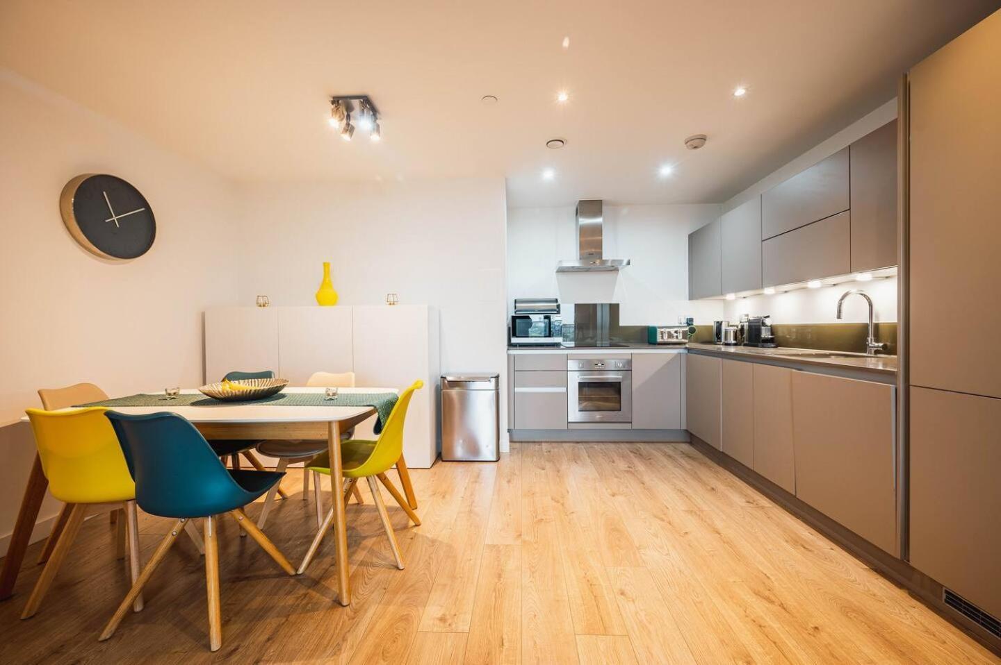 Apartment Pass The Keys 3 Bed 2 Bath With Stunning Views From The 8th Fl