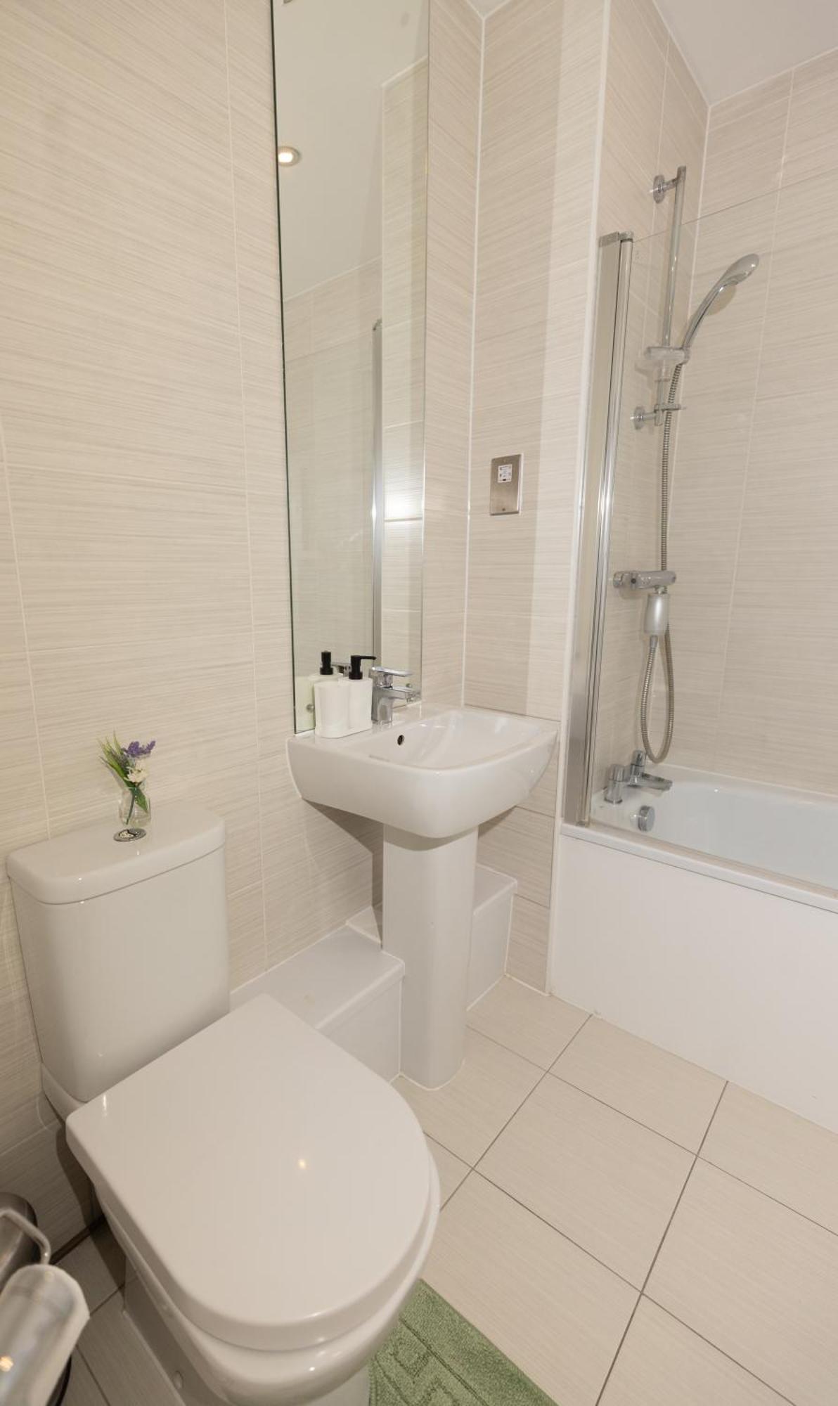 Apartamento Stylish 3 Bed Near Downtown & Free Parking *