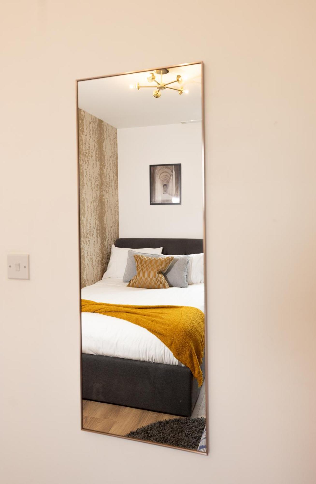Apartamento Stylish 3 Bed Near Downtown & Free Parking