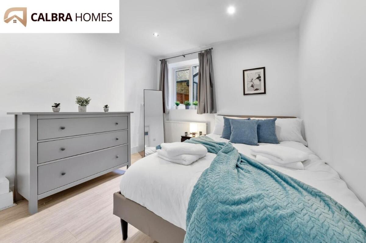 Urban Hideaway, Private Garden, 2 Mins To Station London