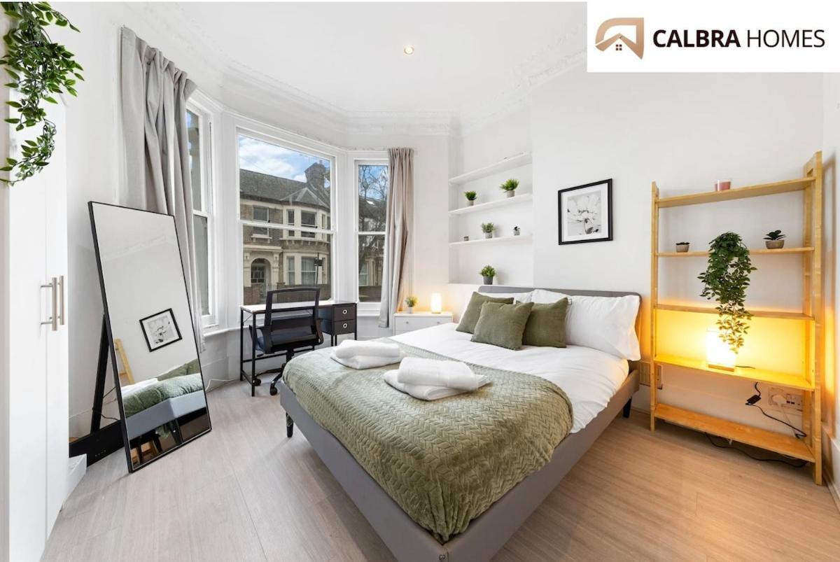 Urban Hideaway, Private Garden, 2 Mins To Station London