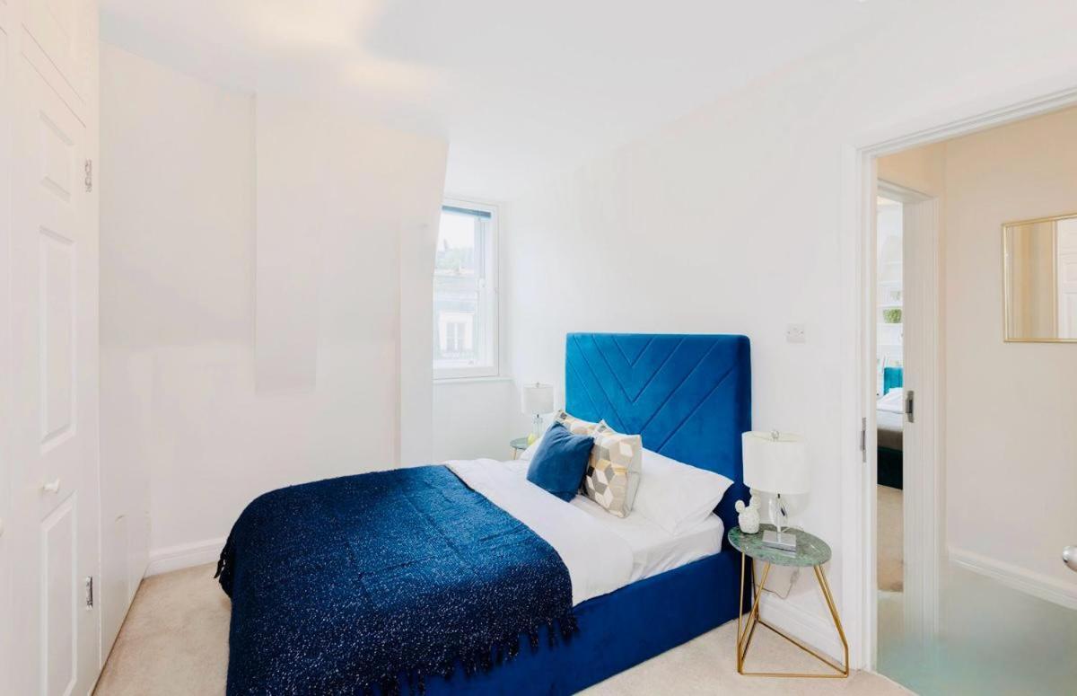 Unrivaled Elegance In 3 Bedroom Covent Garden London