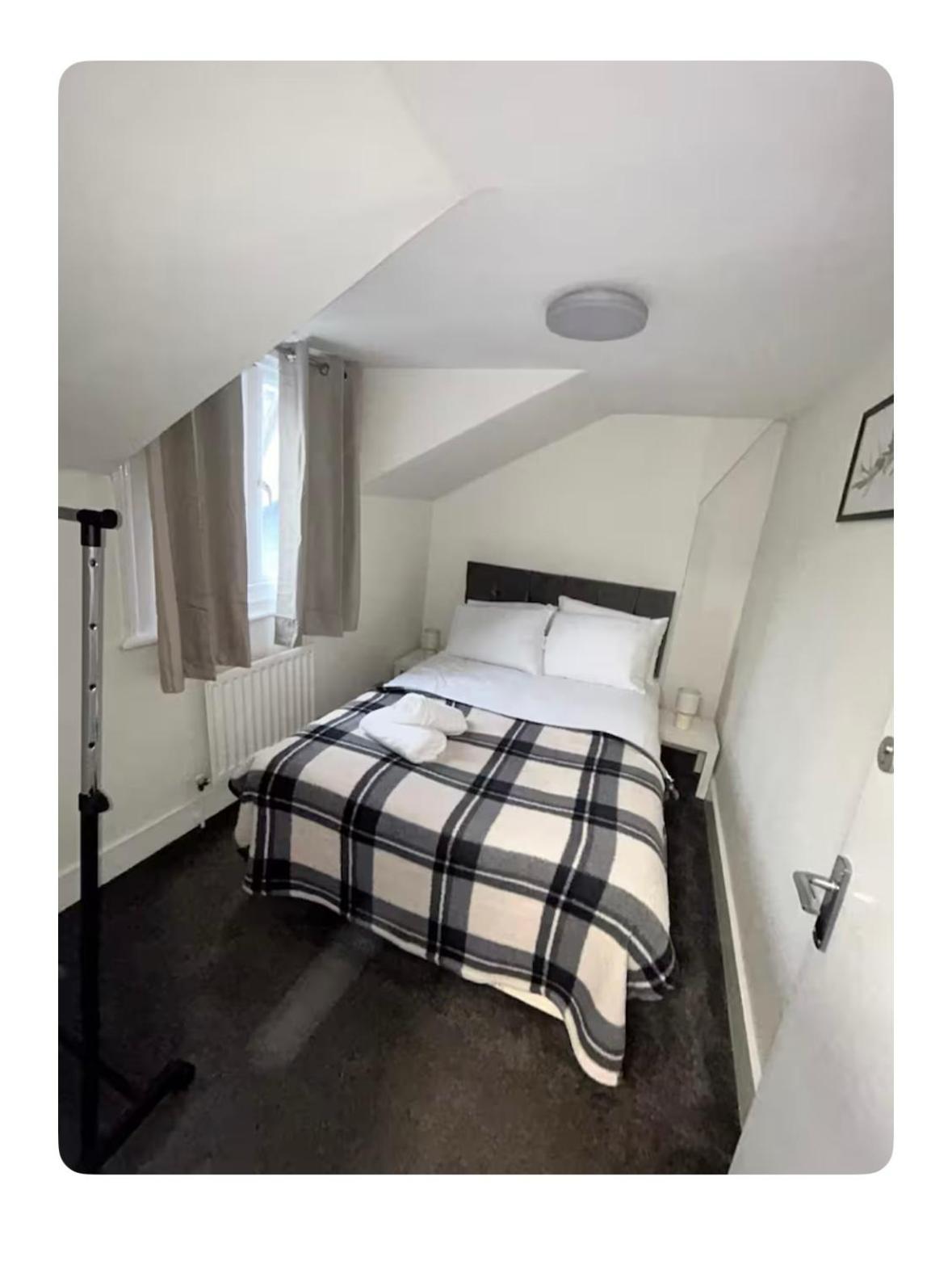 Bright & Modern Notting Hill 3br Apartment
