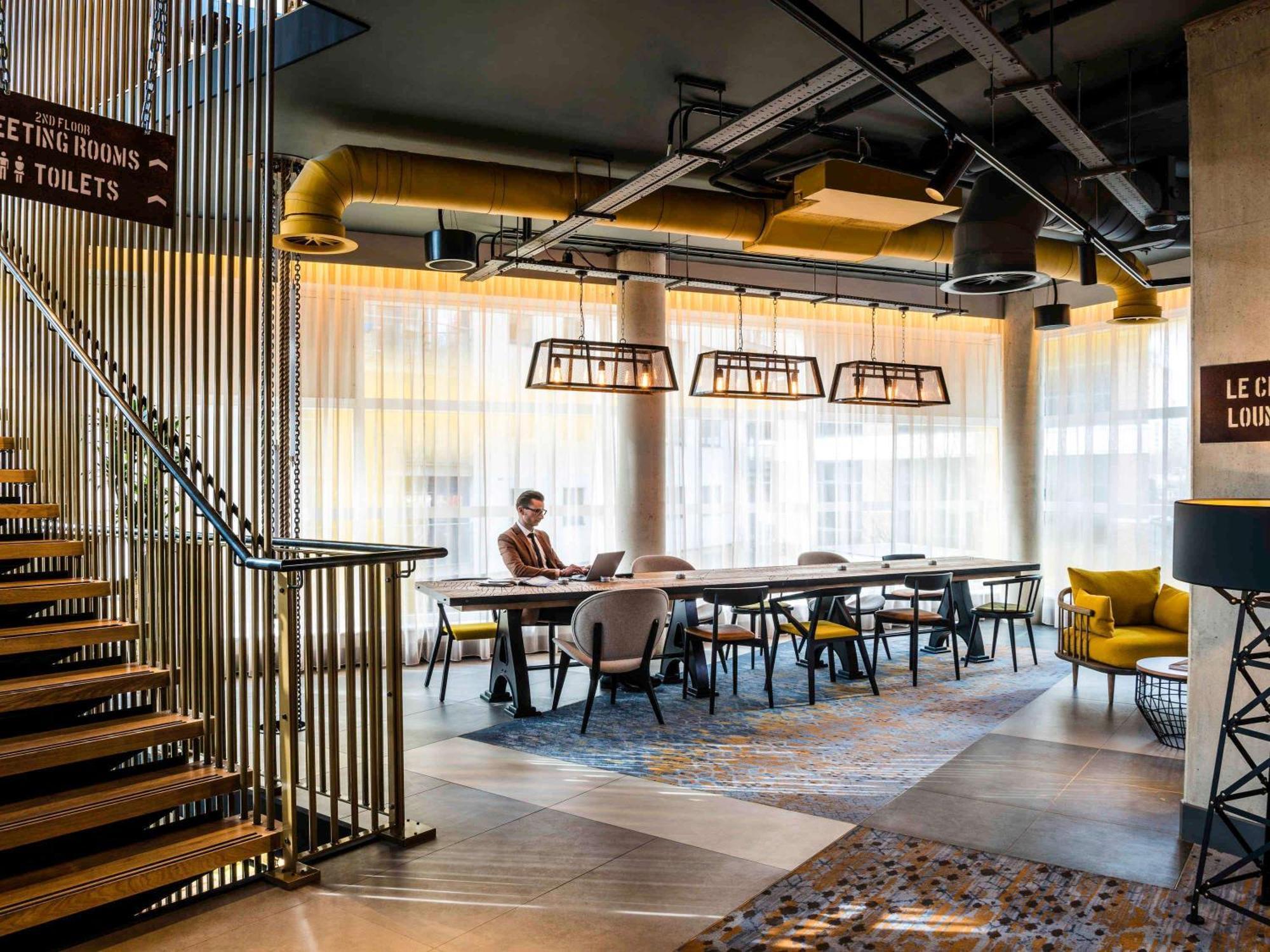 Novotel Canary Wharf Hotel 4*