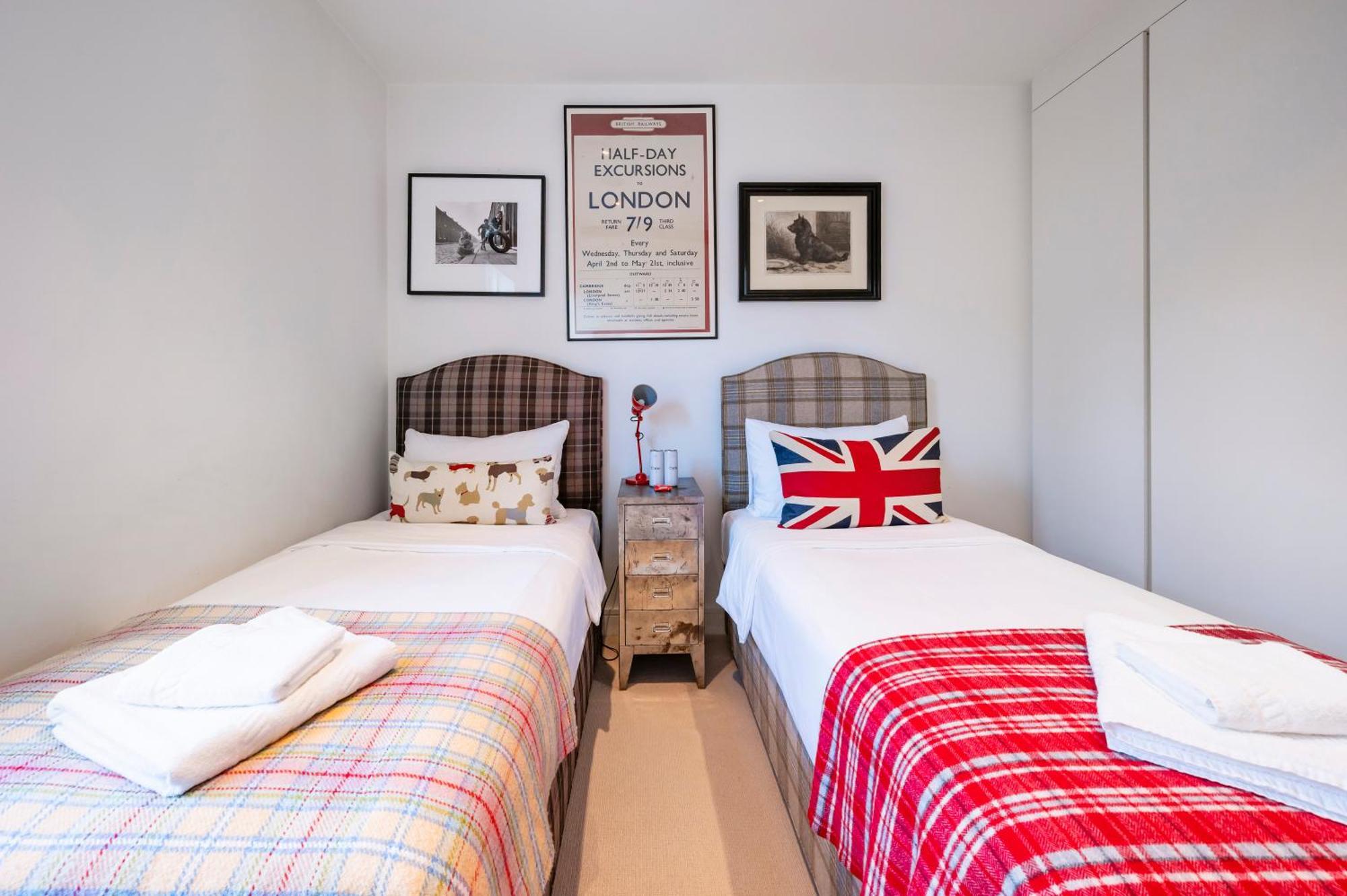 Rock Paper Scissors Apartment London