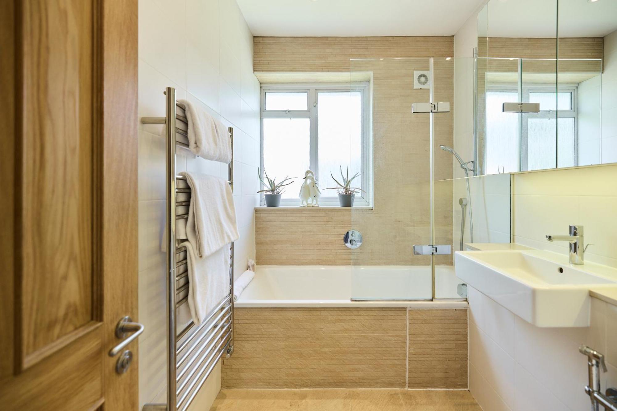 Apartment The Porchester Gardens - Modern & Bright 4bdr With Garden And Parking London