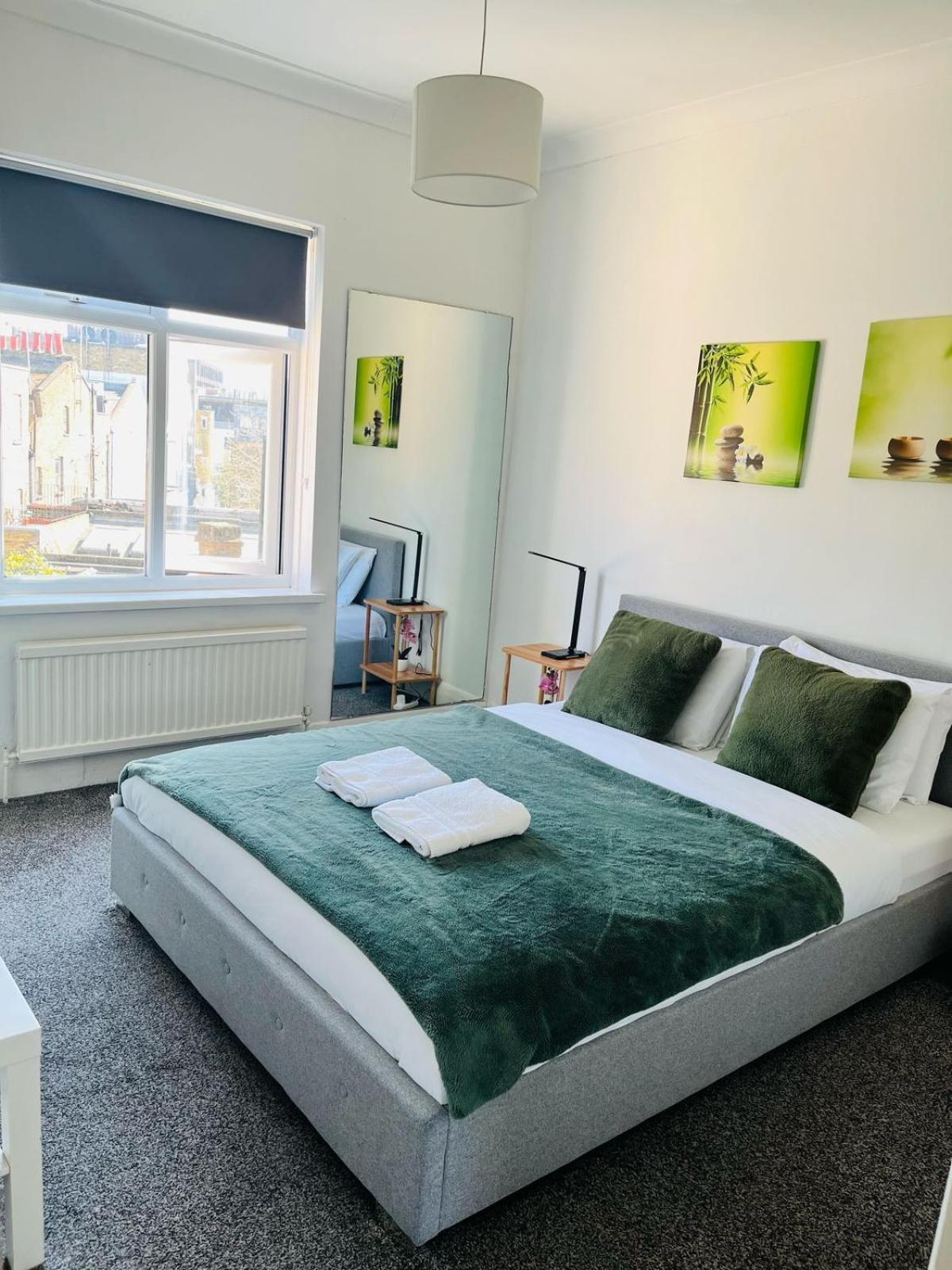 Prime Location In Camden Town Apartment London
