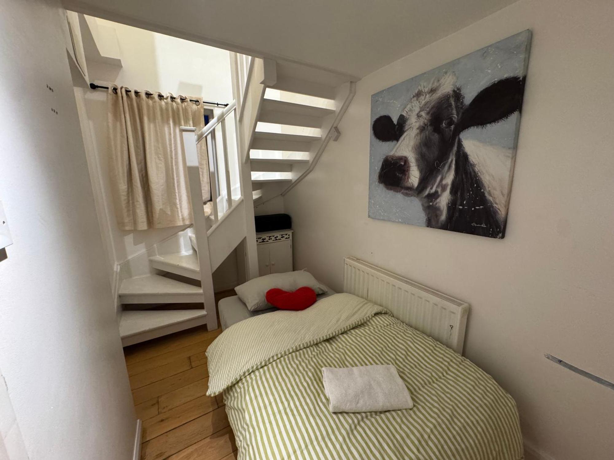 Cozy Near Guest house *