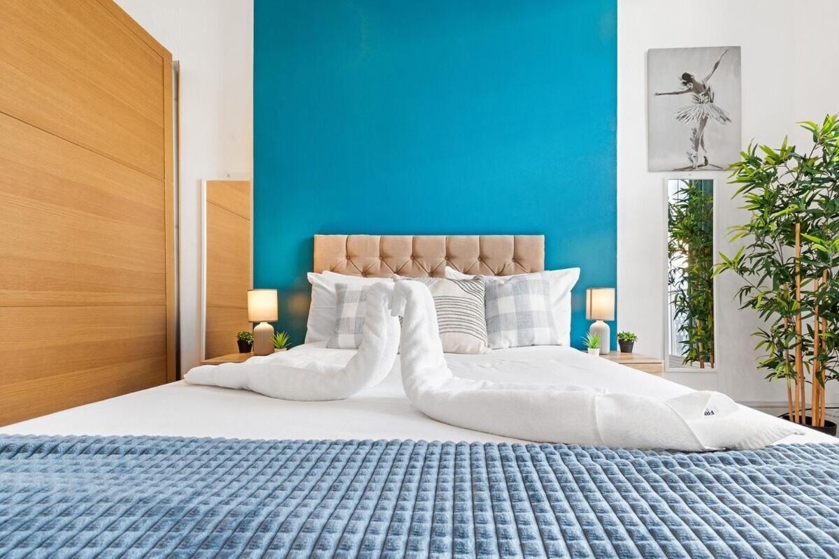 Luxurious 3 Bedroom Flat With Balcony In Kensington For 7 Next To Station Near Harrods Londres