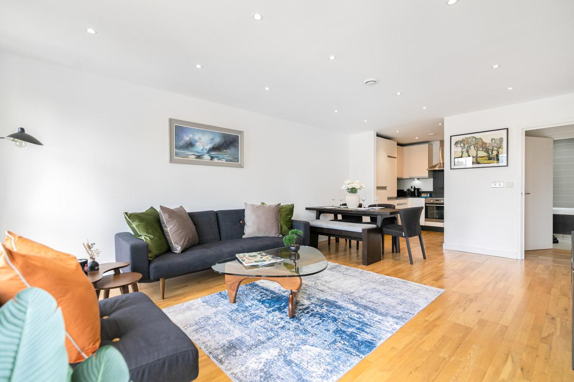 Of 2br Penthouse With Stunning Terrace Views Apartment