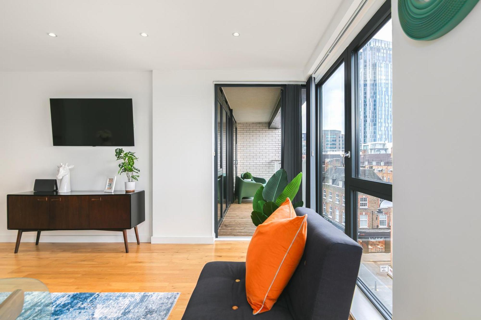 Of 2br Penthouse With Stunning Terrace Views Apartment London