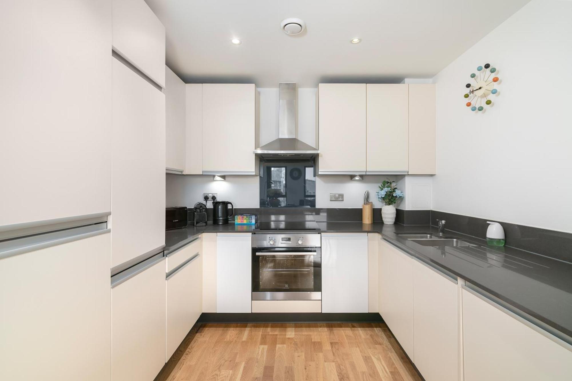 Of 2br Penthouse With Stunning Terrace Views *