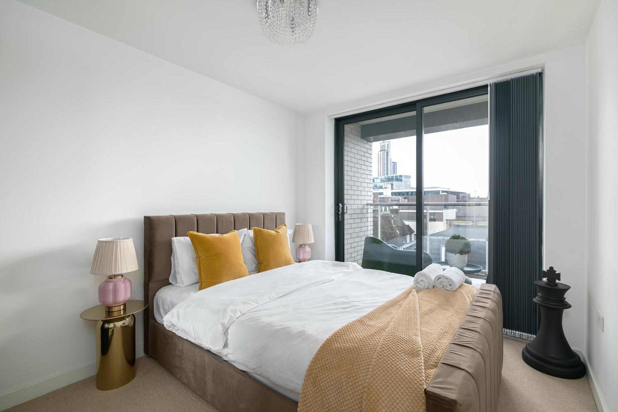 Apartment Of 2br Penthouse With Stunning Terrace Views *