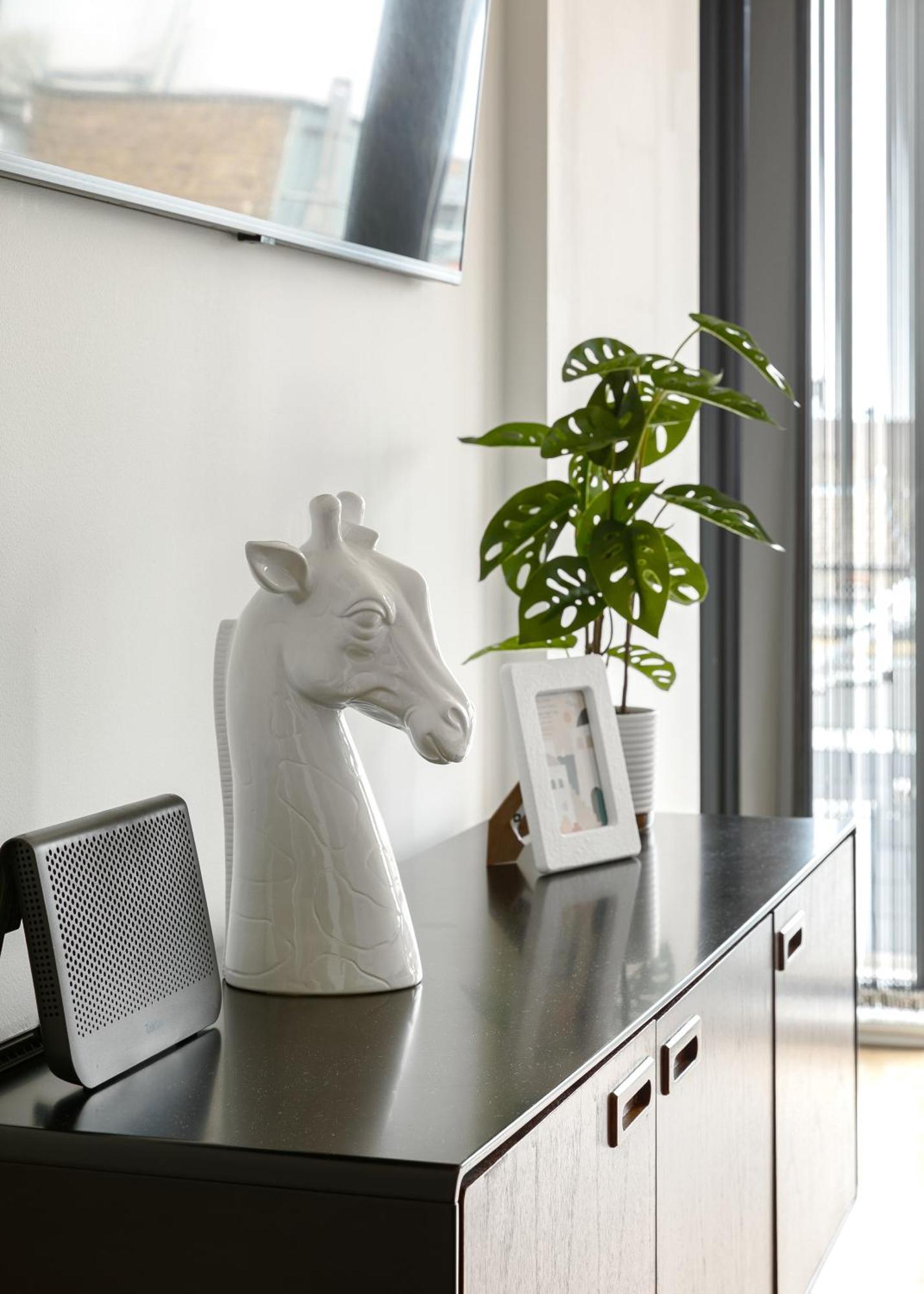 Of 2br Penthouse With Stunning Terrace Views Apartment London