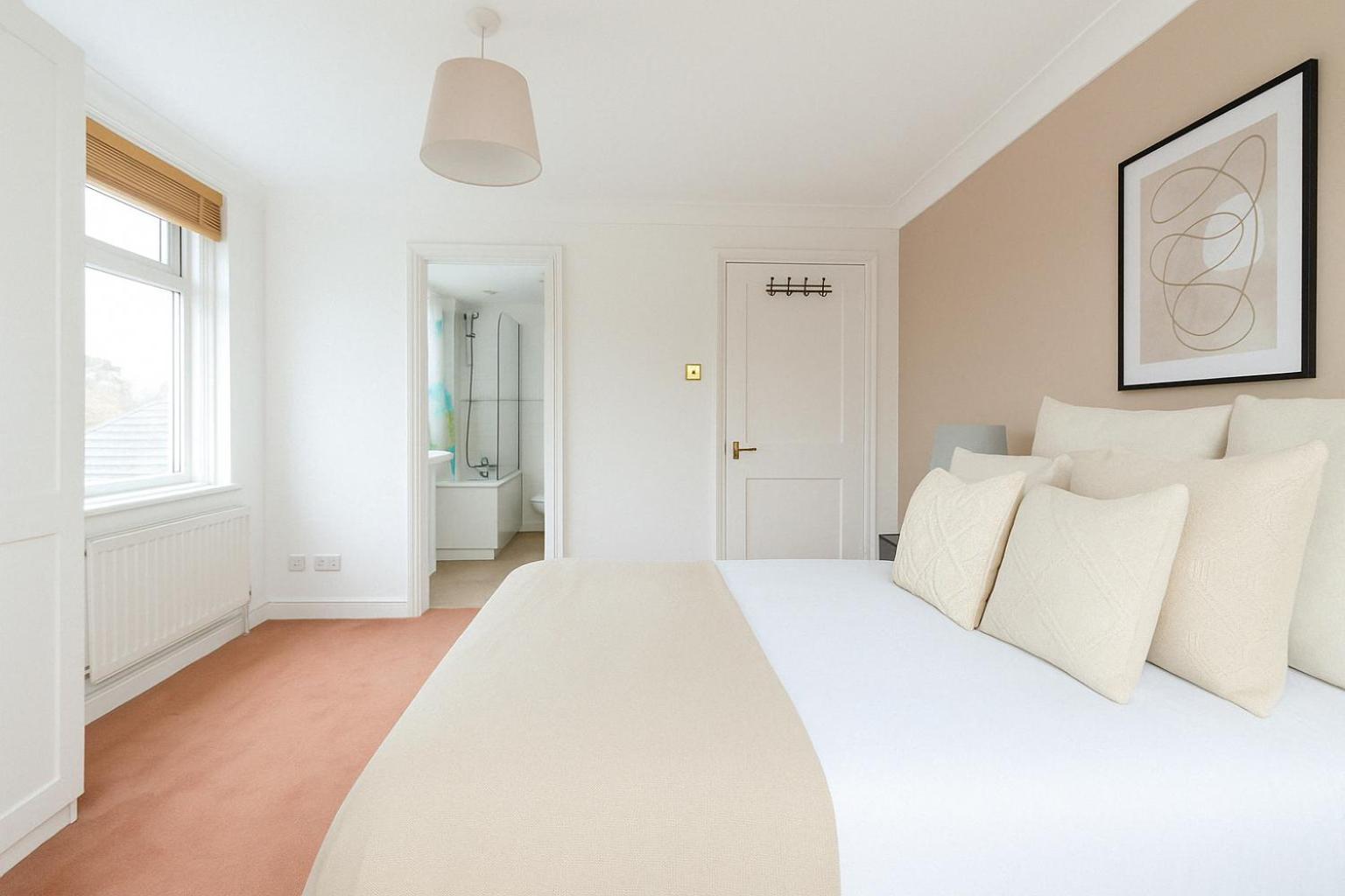 Lewisham Spacious Apartment London