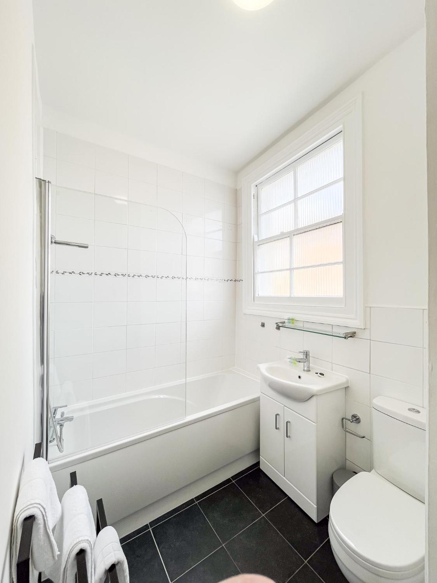 Spacious Camden D2 Apartment *