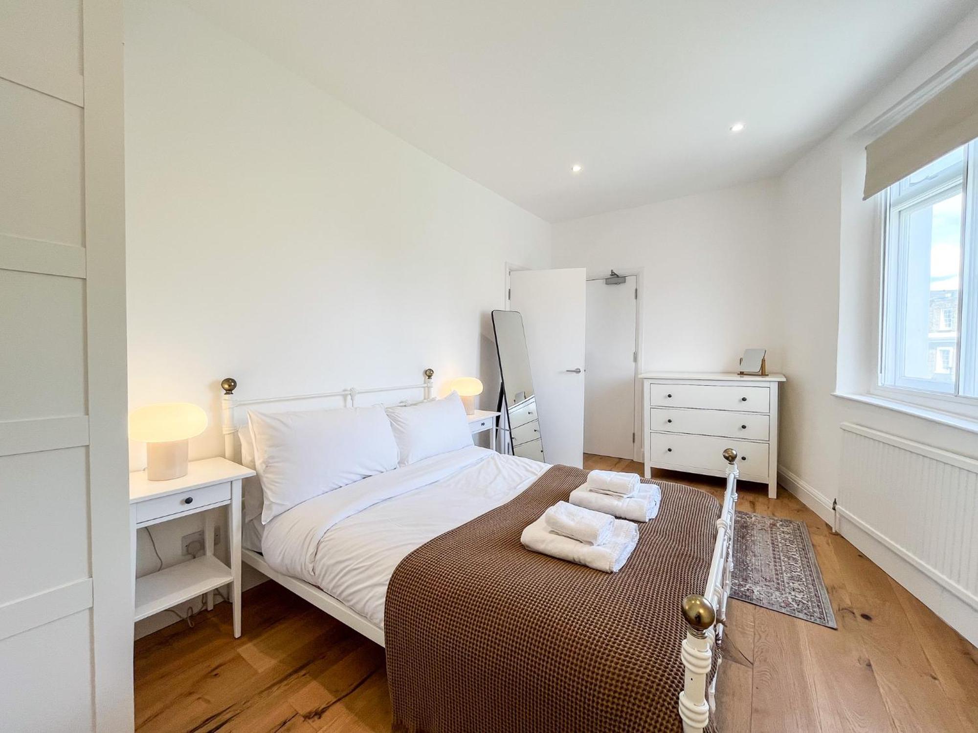 Spacious Camden D2 London
