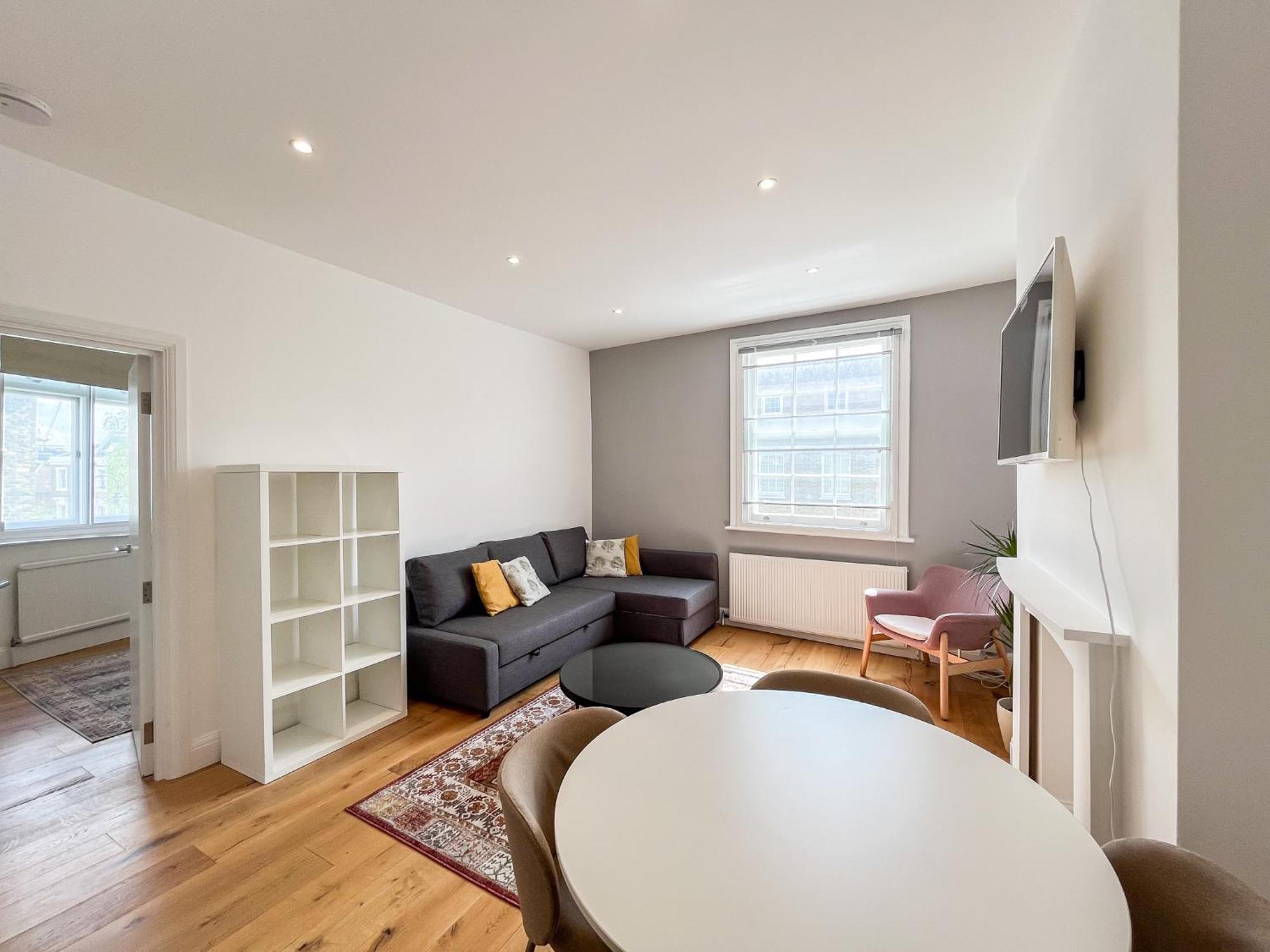 Spacious Camden D2 Apartment London
