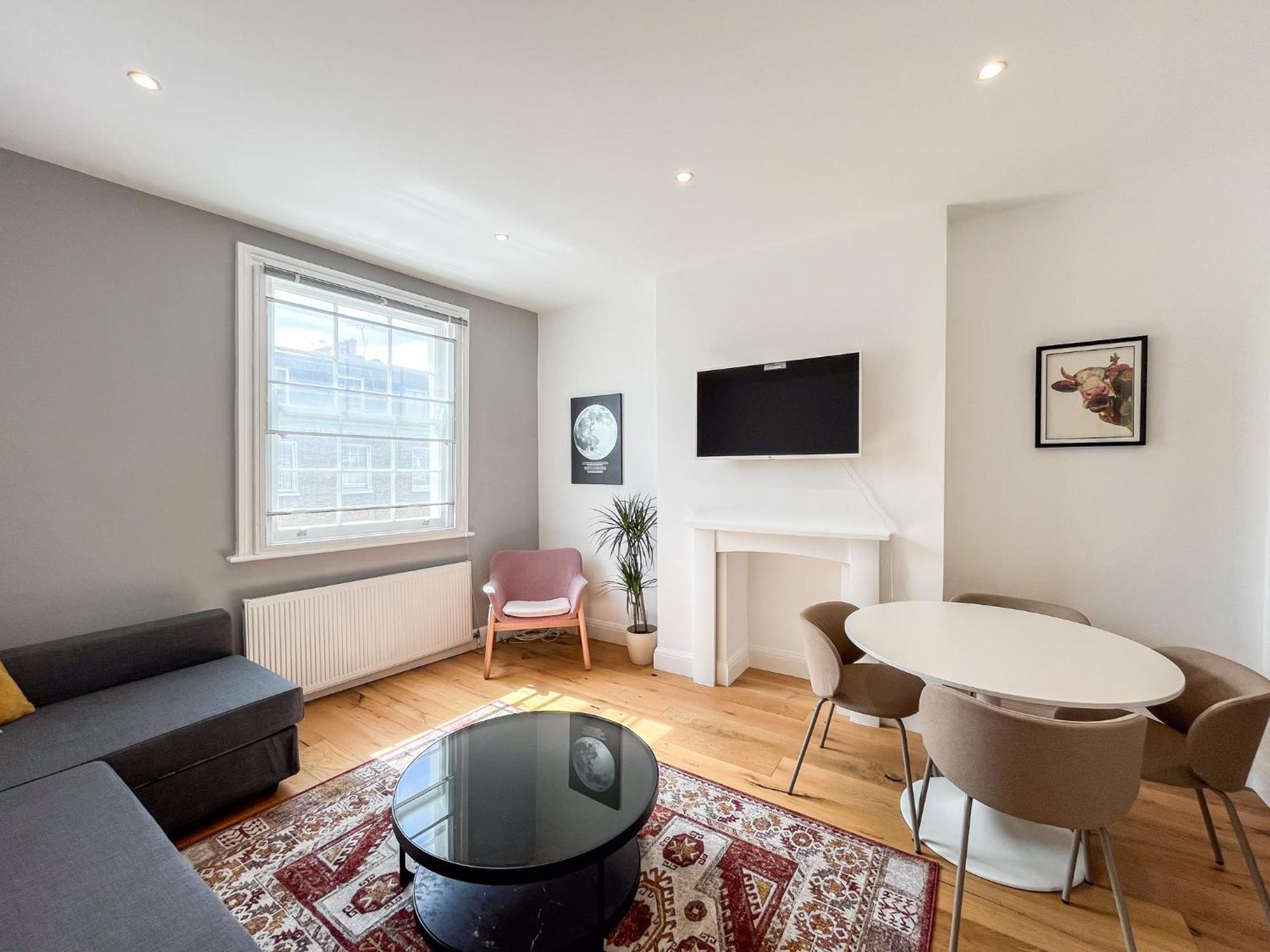 Spacious Camden D2 Apartment London