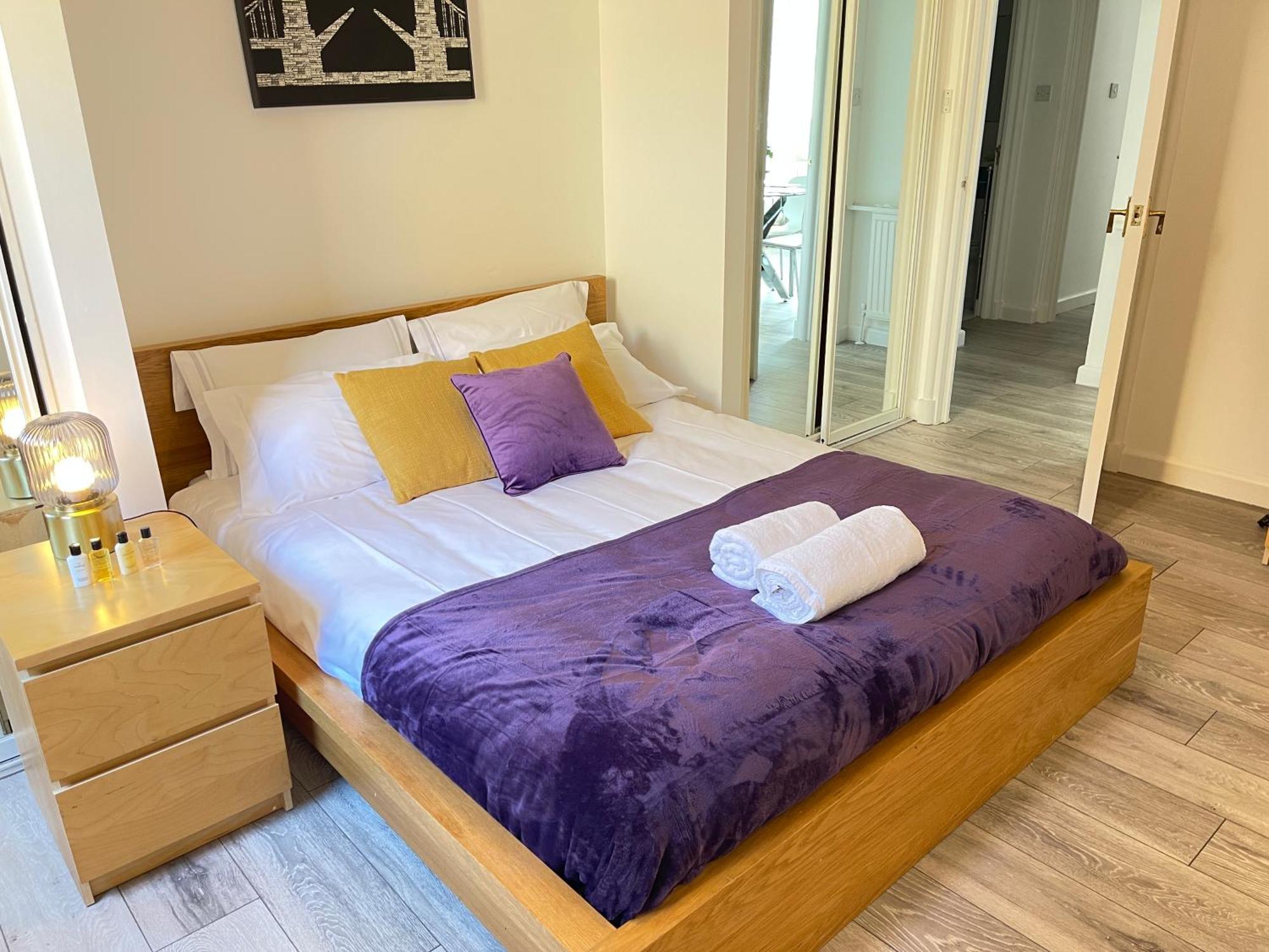 Apartment Tower Bridge Haven King En-suite With Parking