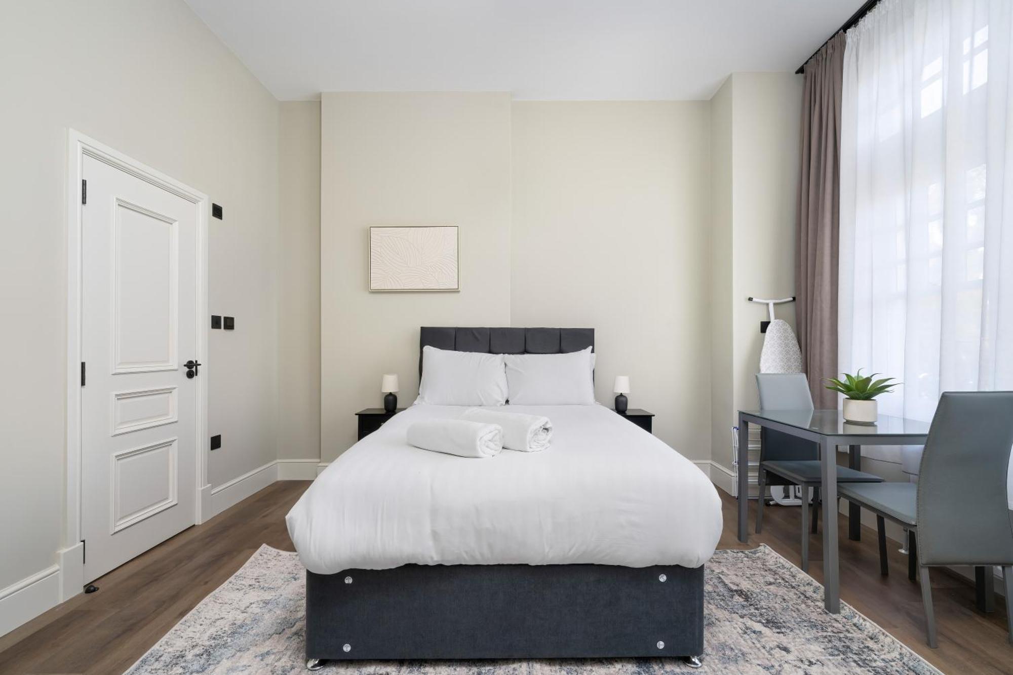 Apartment The Turrets, Willesden London