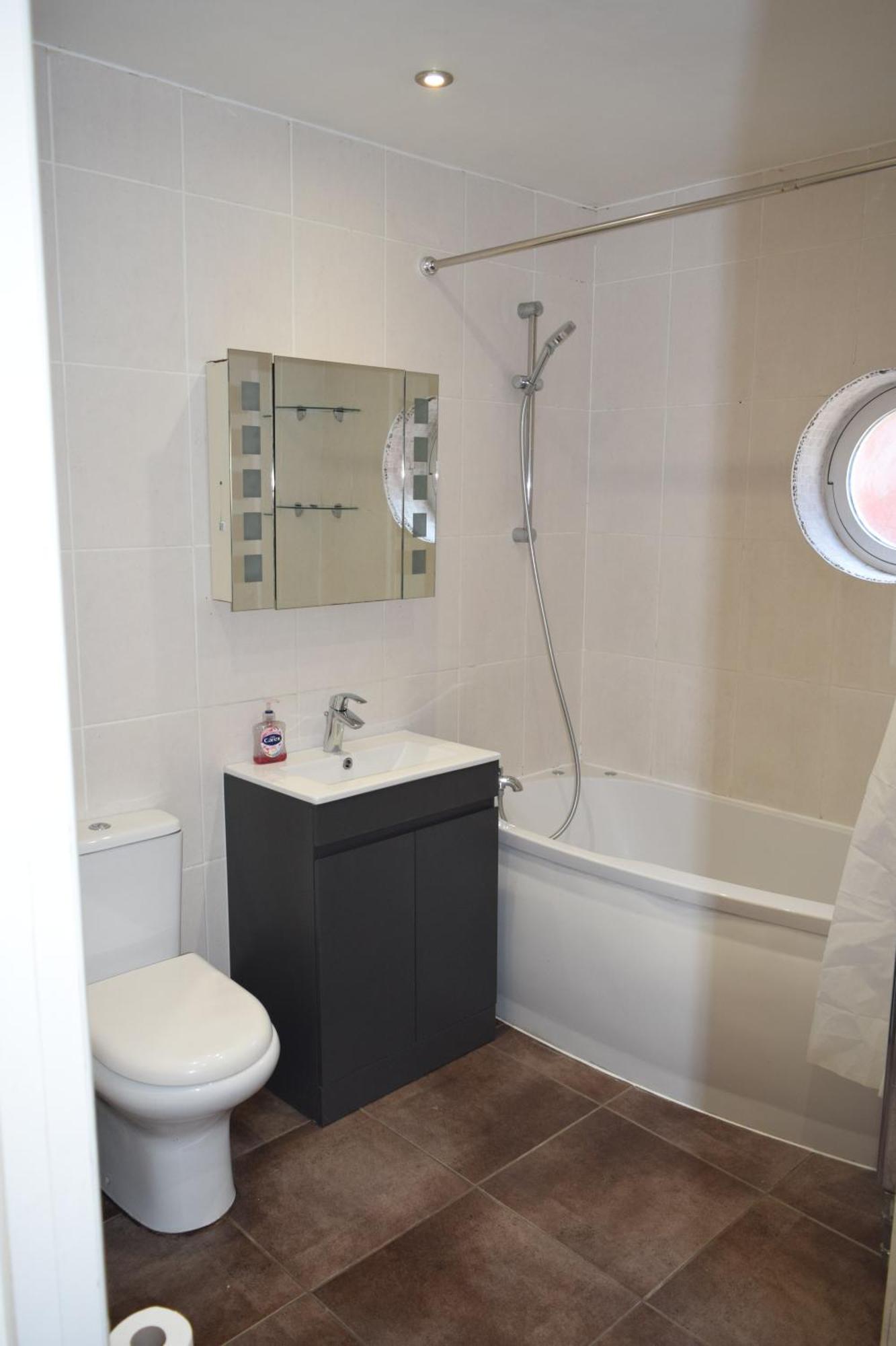 Apartamento Stratford - Spacious 2 Bed Flat With Secured Parking & Private Garden Londres