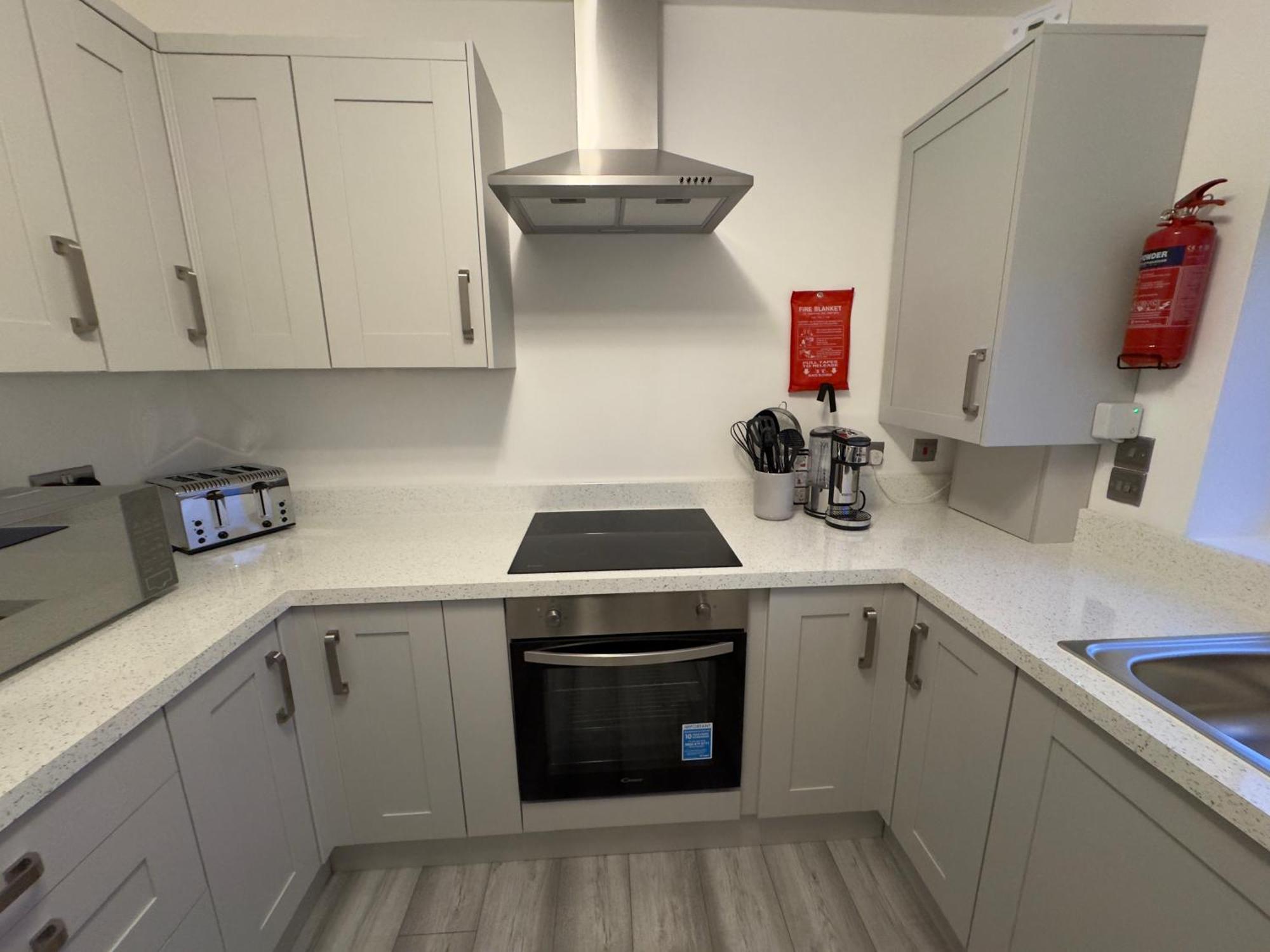 Apartamento Stylish 2br, Fast Wifi With Balcony Londres