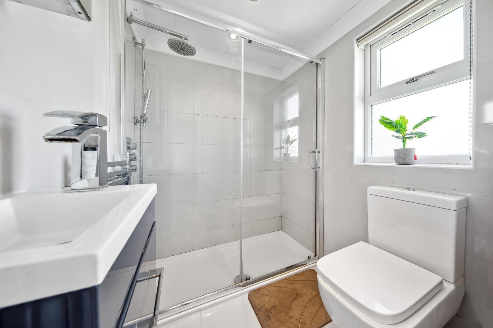 Apartment Lea Bridge London