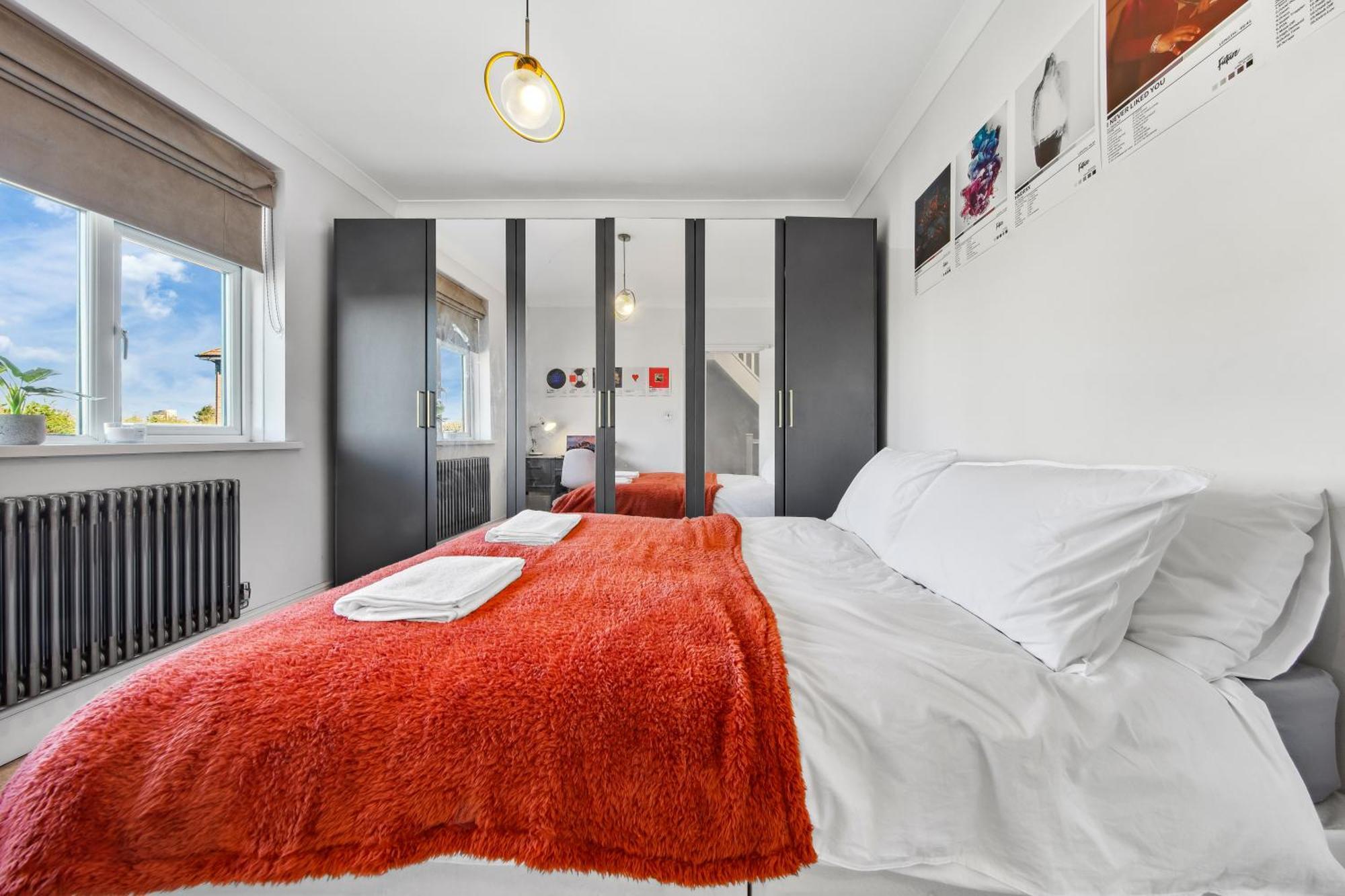 Lea Bridge Apartment London