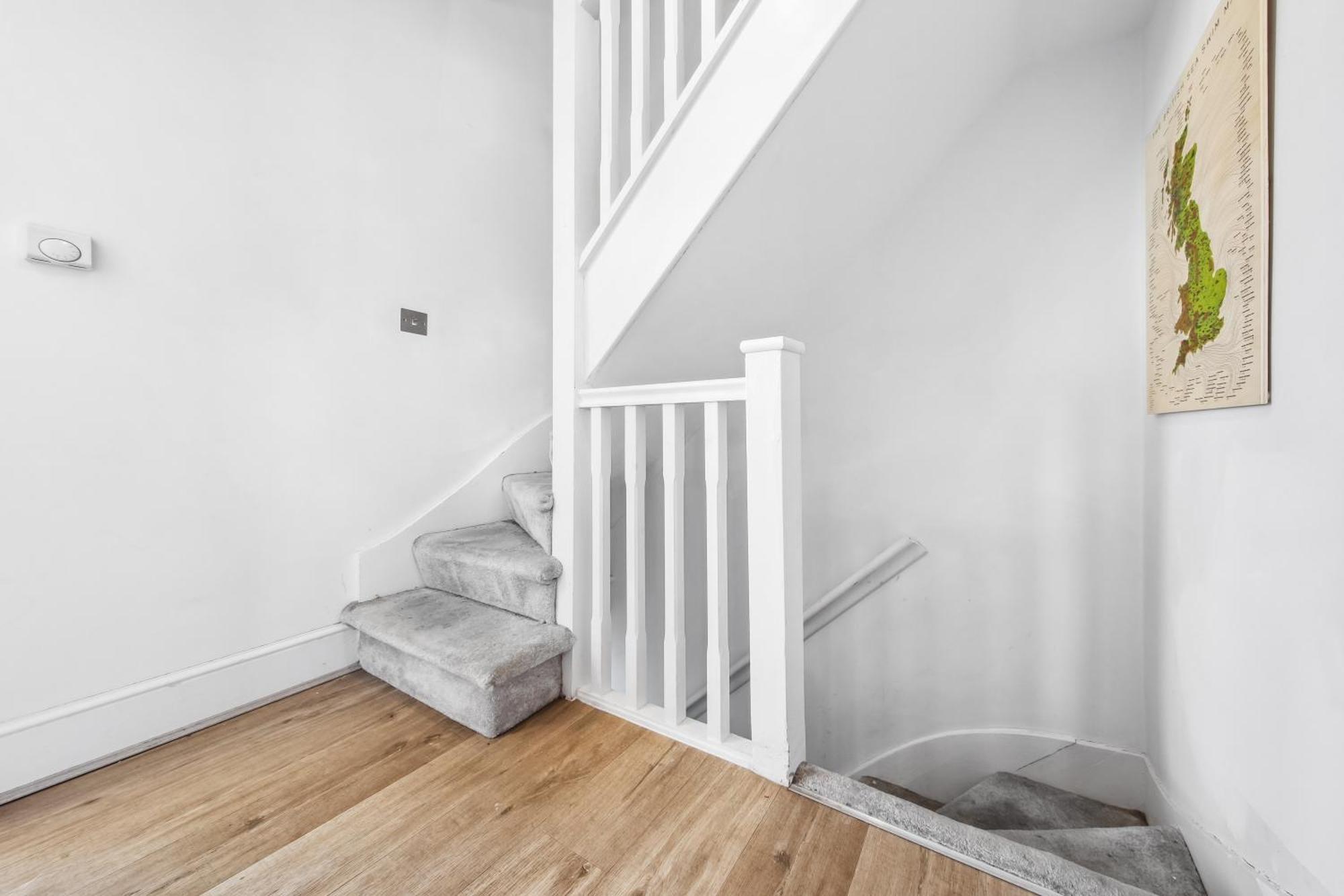 Lea Bridge Apartment