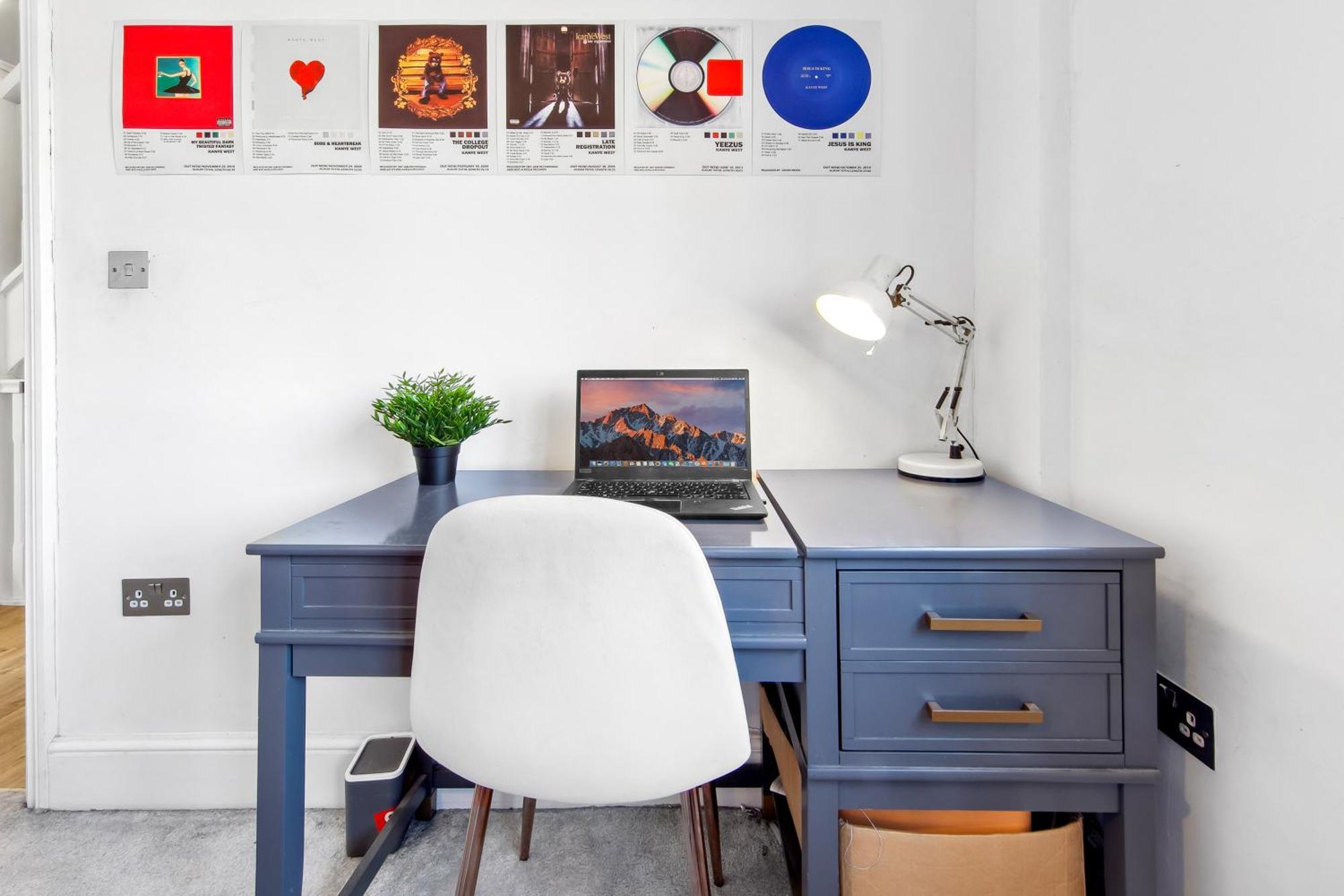Lea Bridge Apartment *