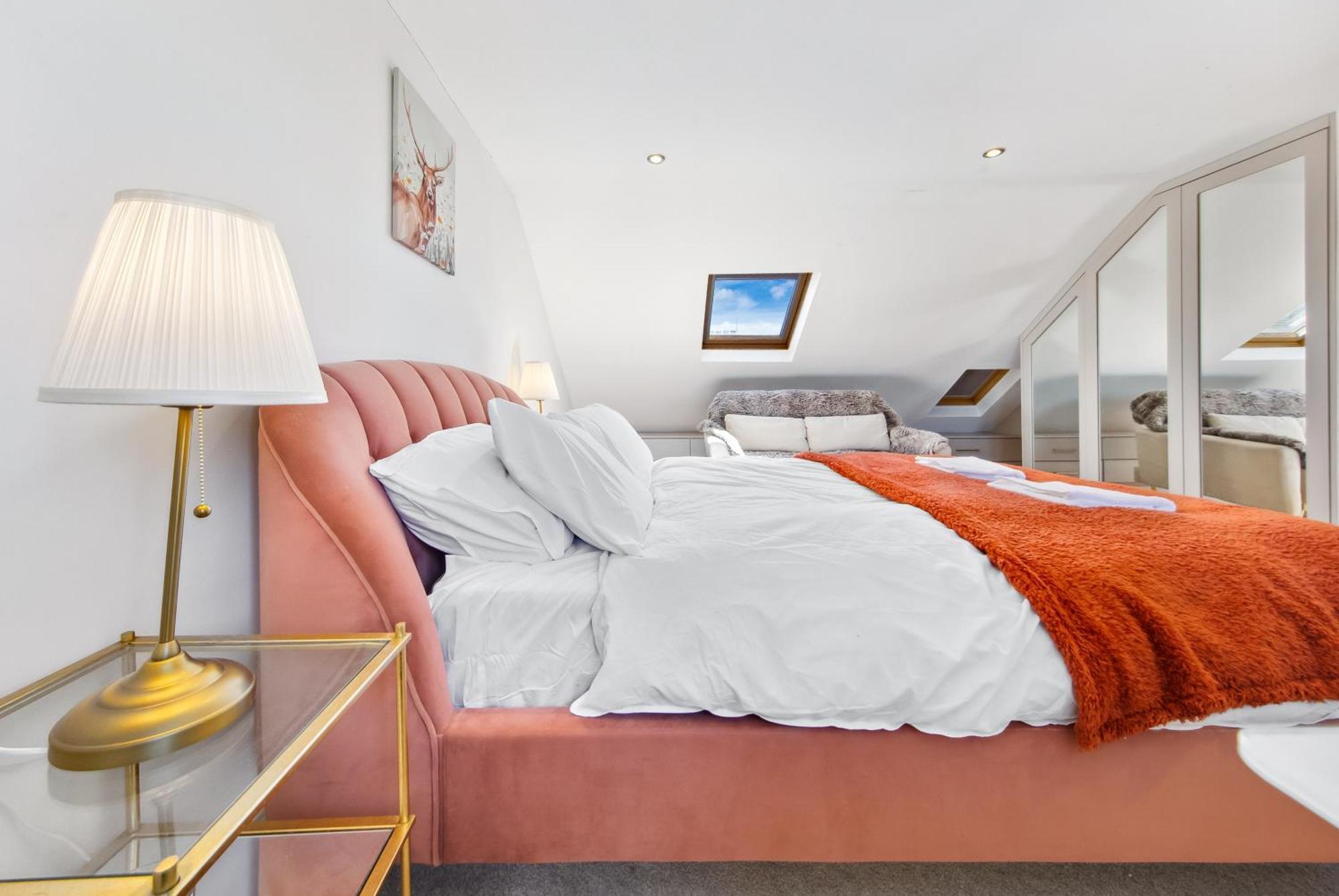 Lea Bridge Apartment *