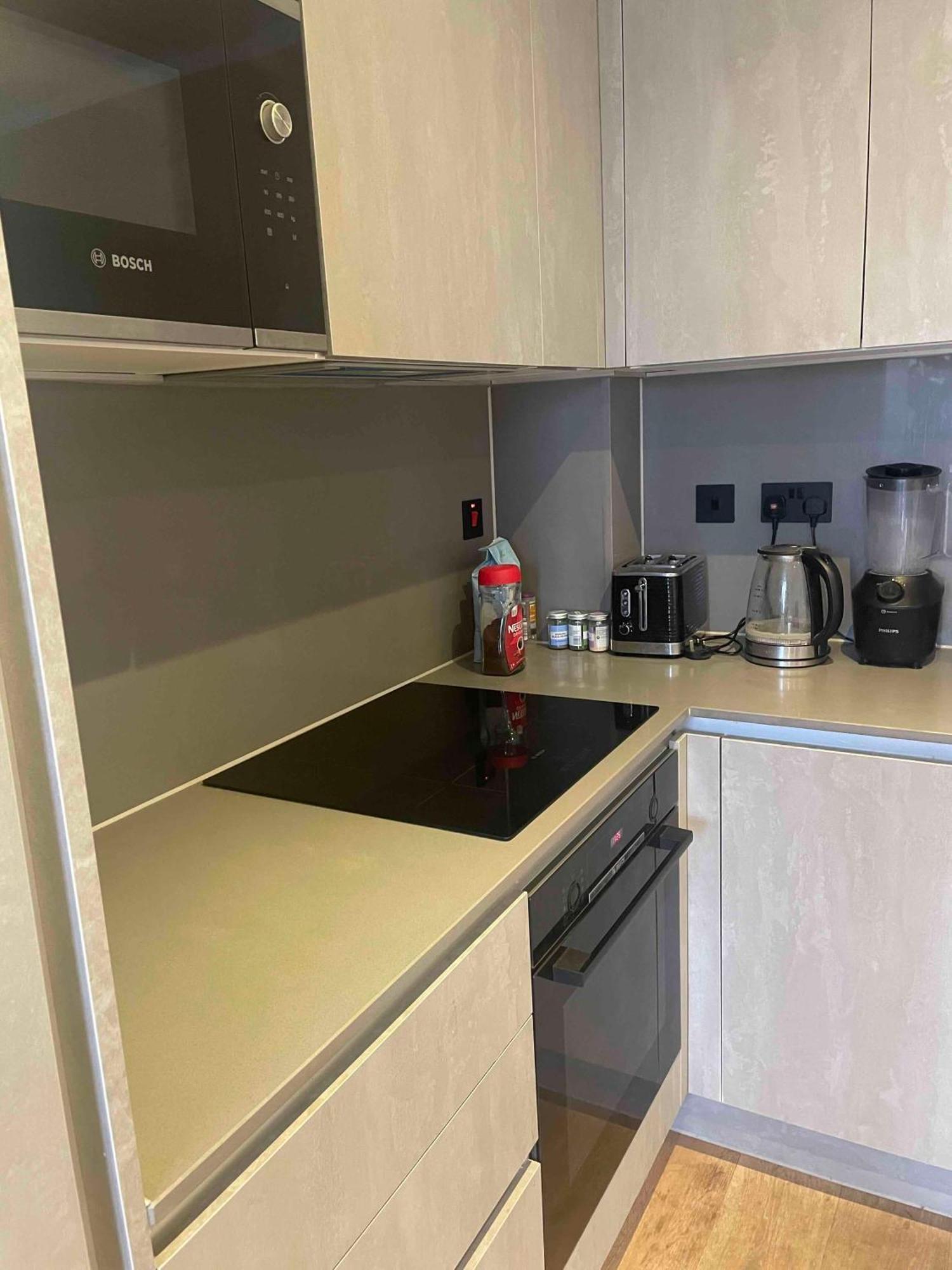 Elegant Flat - Brand New & Fully Equipped