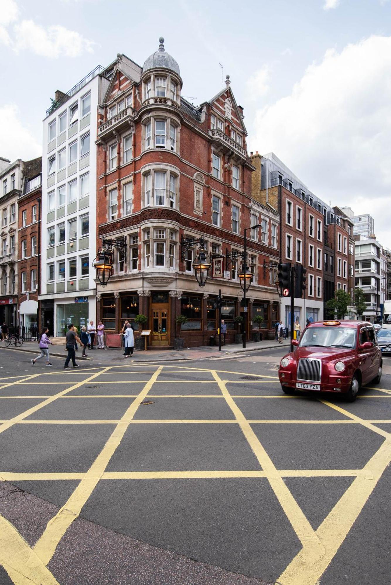 Aparthotel Sonder — Oxford Circus 3*