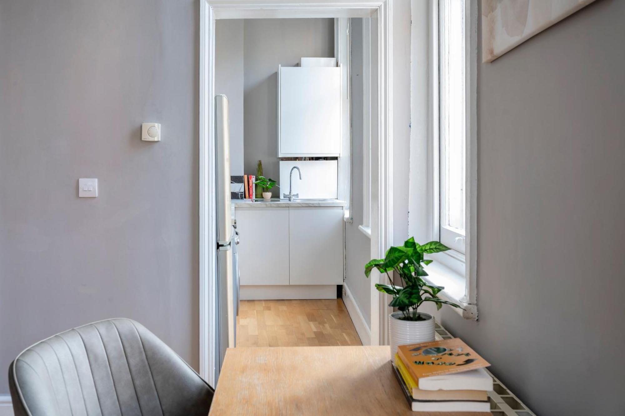 Apartment Sunny Corner In Center Of