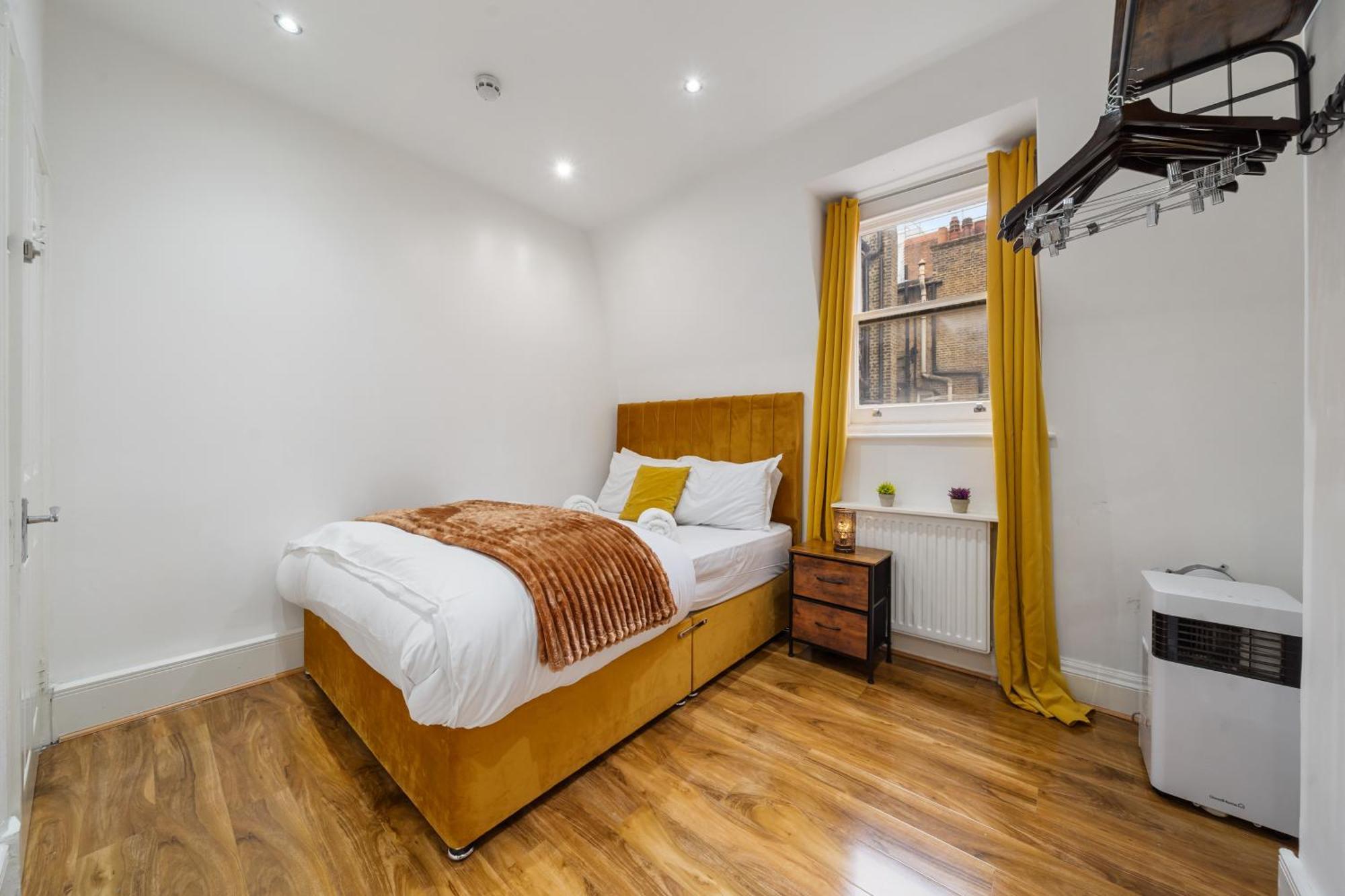Luxurious On Oxford Street Apartment London