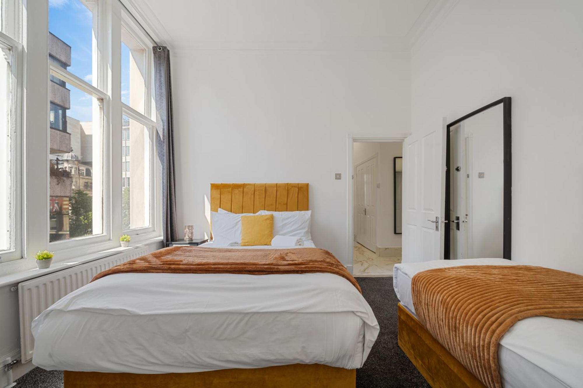 Luxurious On Oxford Street London