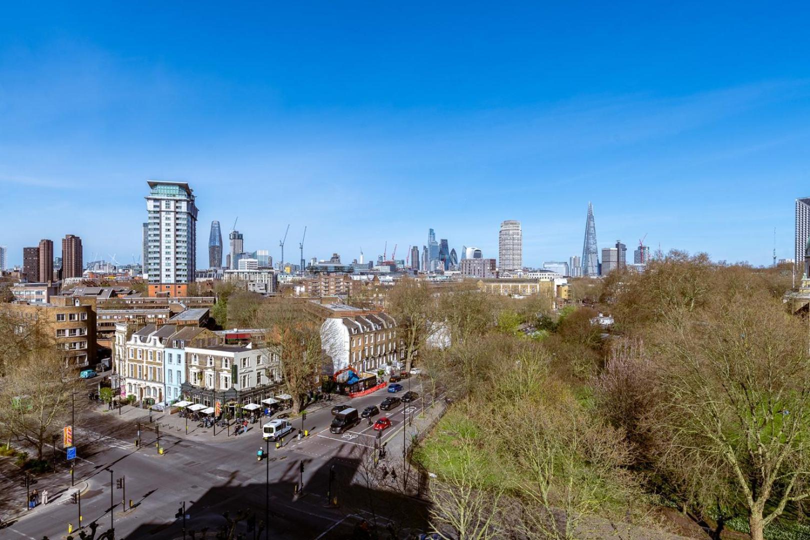Guestready - Stylish Skyline Views, * London