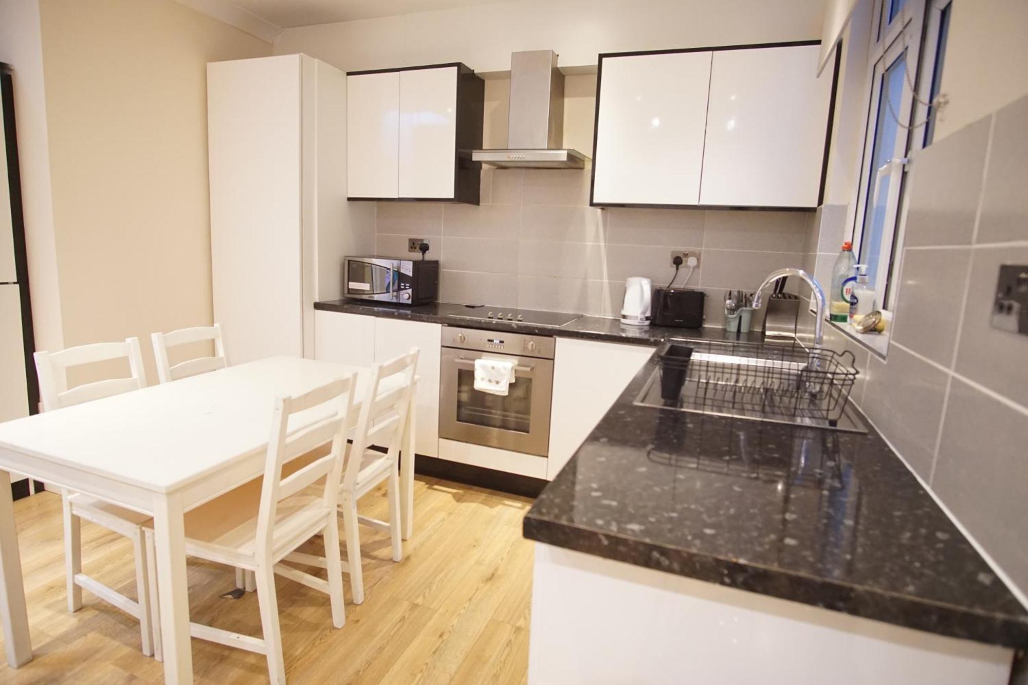 Apartment Evergreen Apartments, Flat 3,